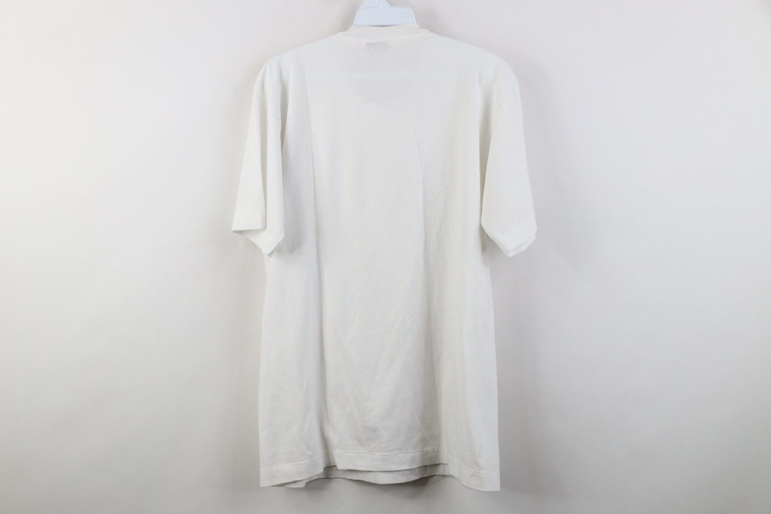 Vintage Vintage 80s 90s Tanqueray Sterling Vodka T-Shirt White USA Size US L / EU 52-54 / 3 - 10 Thumbnail