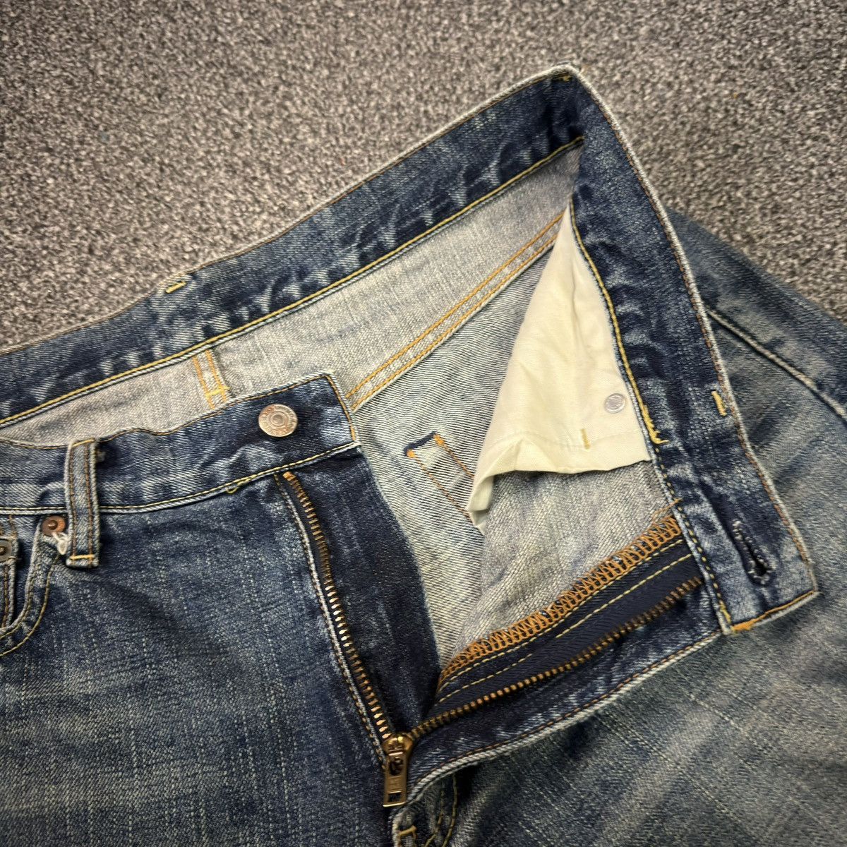 Undercover × Uniqlo 🔥🇯🇵 Vintage 90s Uniqlo UJ S003 Aging Faded Denim Size US 35 - 12 Thumbnail