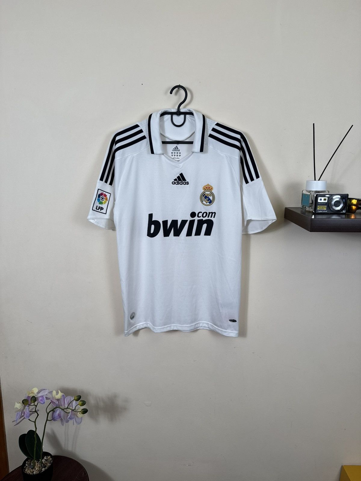 Adidas Adidas Real Madrid Jersey 2008 Football Shirt Home Kids XL Size US M / EU 48-50 / 2 - 1 Thumbnail