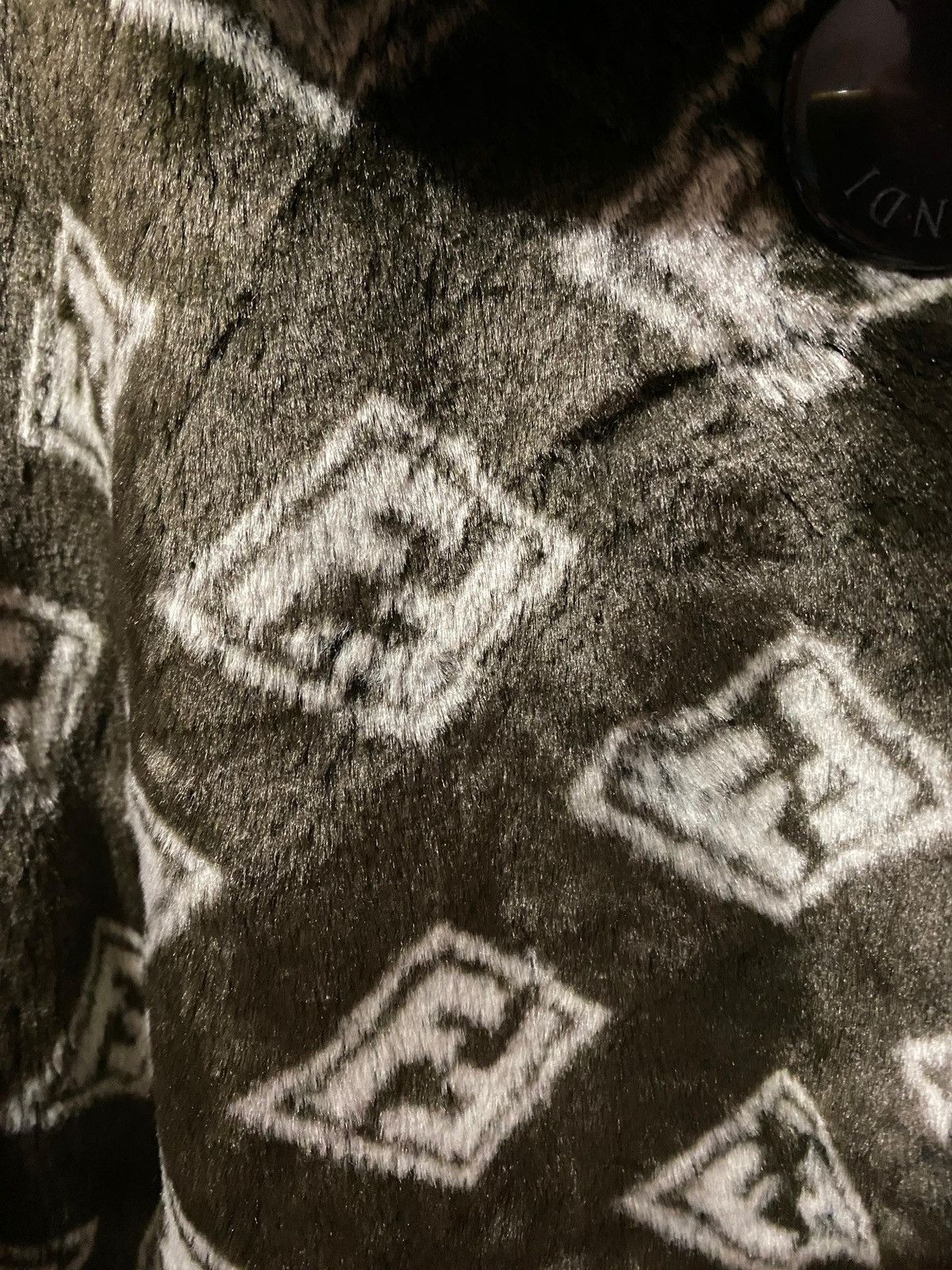 Designer × Fendi × Vintage Fendi 1990s Faux-fur Jacket Size US L / EU 52-54 / 3 - 5 Thumbnail
