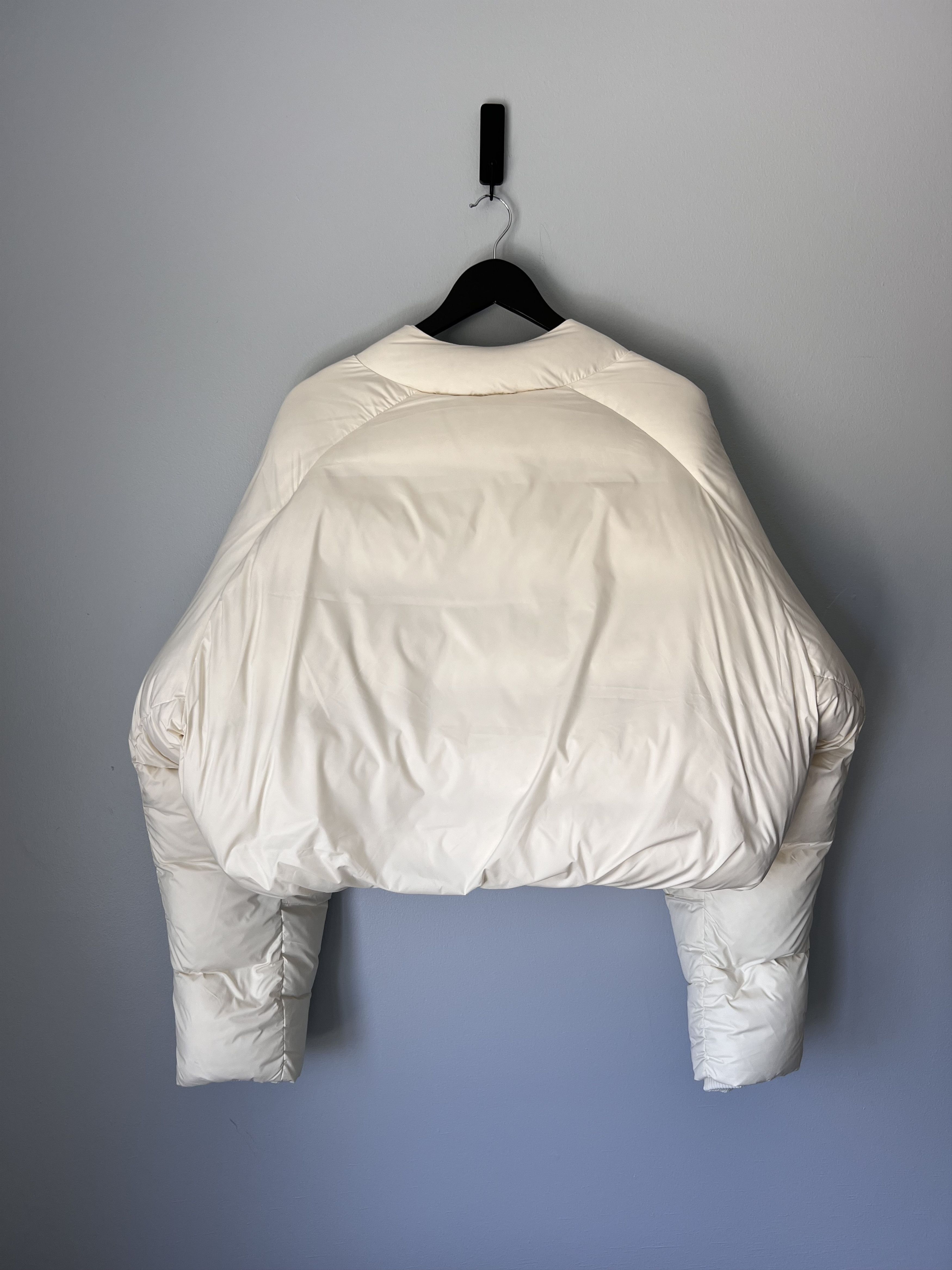 Entire Studios Entire Studios Cropped Pillow Down Jacket in White Size US XL / EU 56 / 4 - 4 Thumbnail