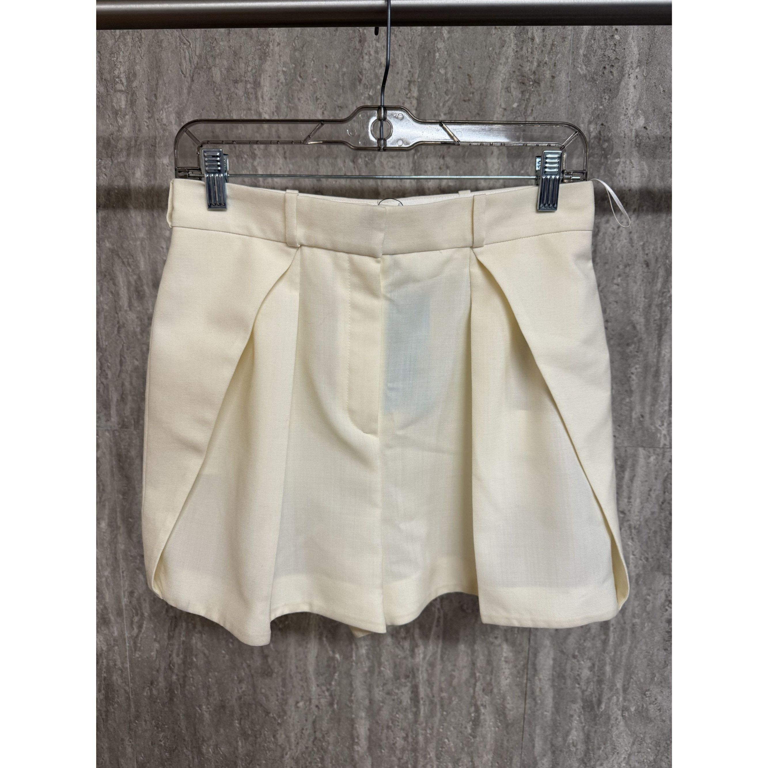 Balenciaga Balenciaga Womens High-Waisted Pleated Shorts Size 40 Cream Size 27" / US 4 / IT 40 - 1 Thumbnail