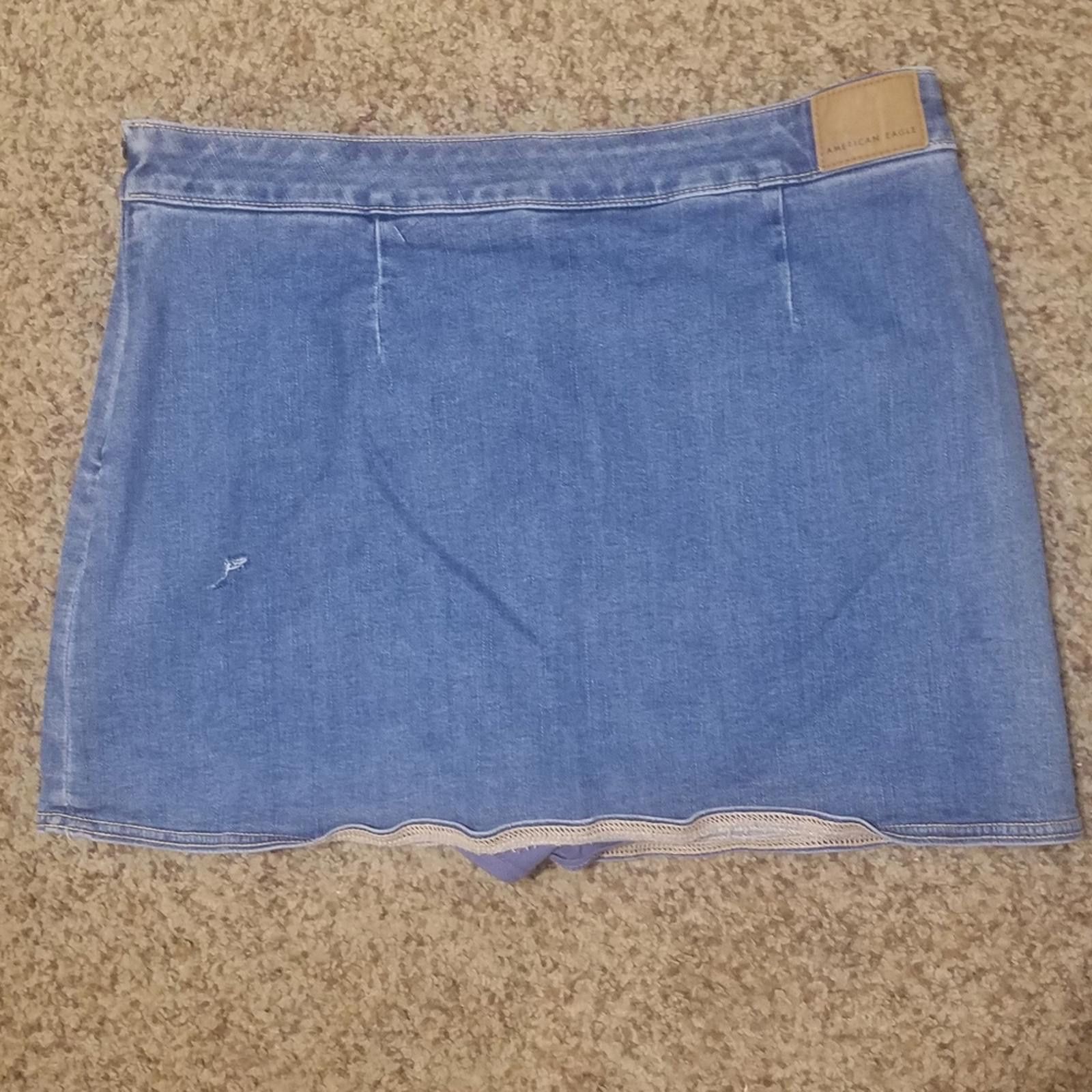 American Eagle Outfitters NWT American Eagle Outfitters Blue Denim Skorts Size 10 Size 32" / US 10 / IT 46 - 2 Thumbnail