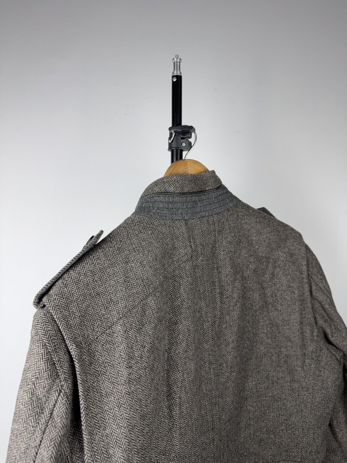 Hugo Boss Luxury 00s Hugo Boss Herringbone Field Jacket Grey Wool Size US L / EU 52-54 / 3 - 13 Thumbnail