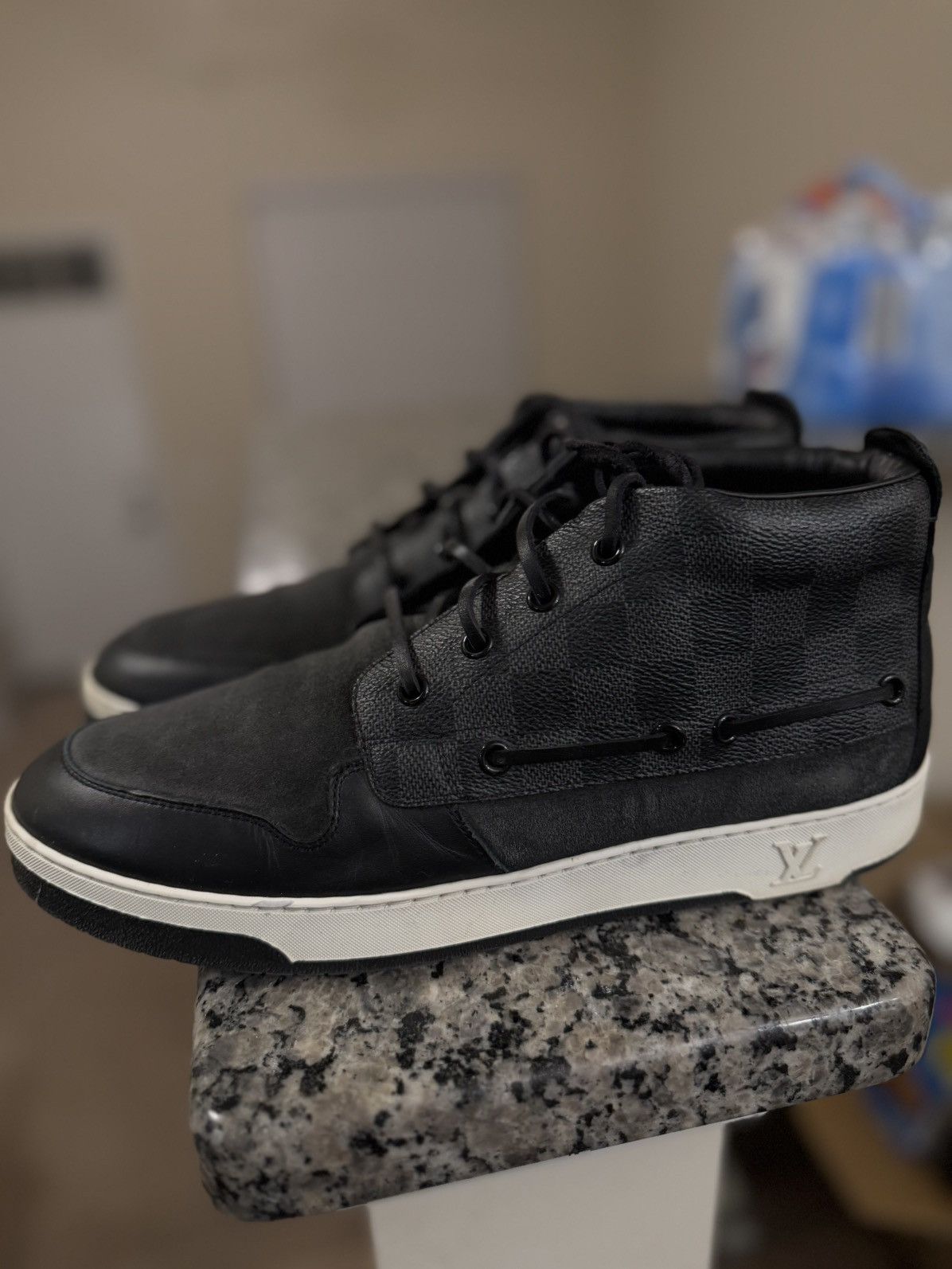Louis Vuitton 8LV/9US Louis Vuitton Damier Black Mid Top Sneakers Size US 9 / EU 42 - 6 Thumbnail