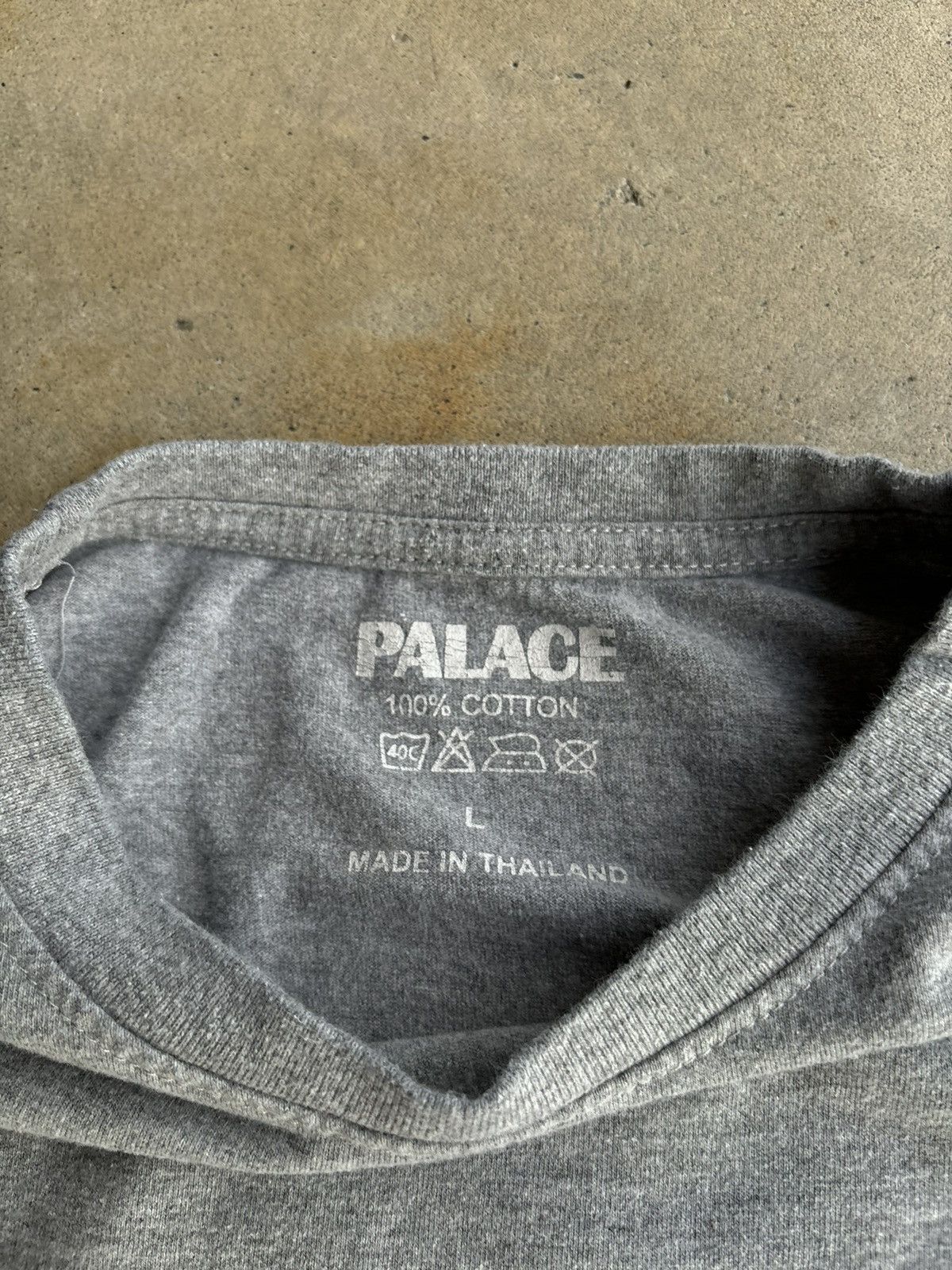 Japanese Brand × Vintage Crazy Palace Heather Grey Simple Triangle Logo Boxy Tee Size US L / EU 52-54 / 3 - 5 Thumbnail