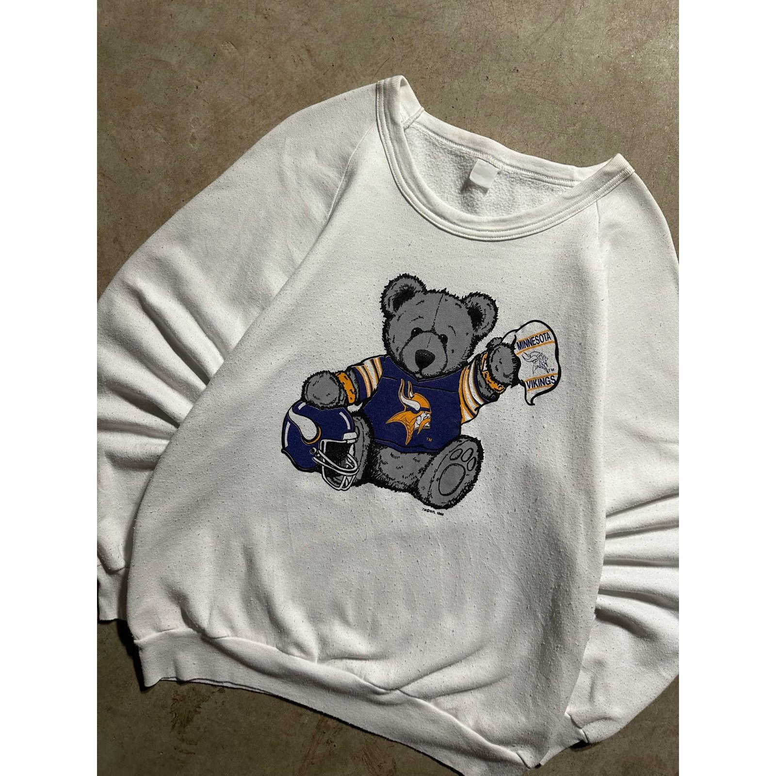 NFL × Vintage Vintage Minnesota Vikings 1989 Teddy Bear NFL Sweatshirt Med Size US M / EU 48-50 / 2 - 2 Thumbnail
