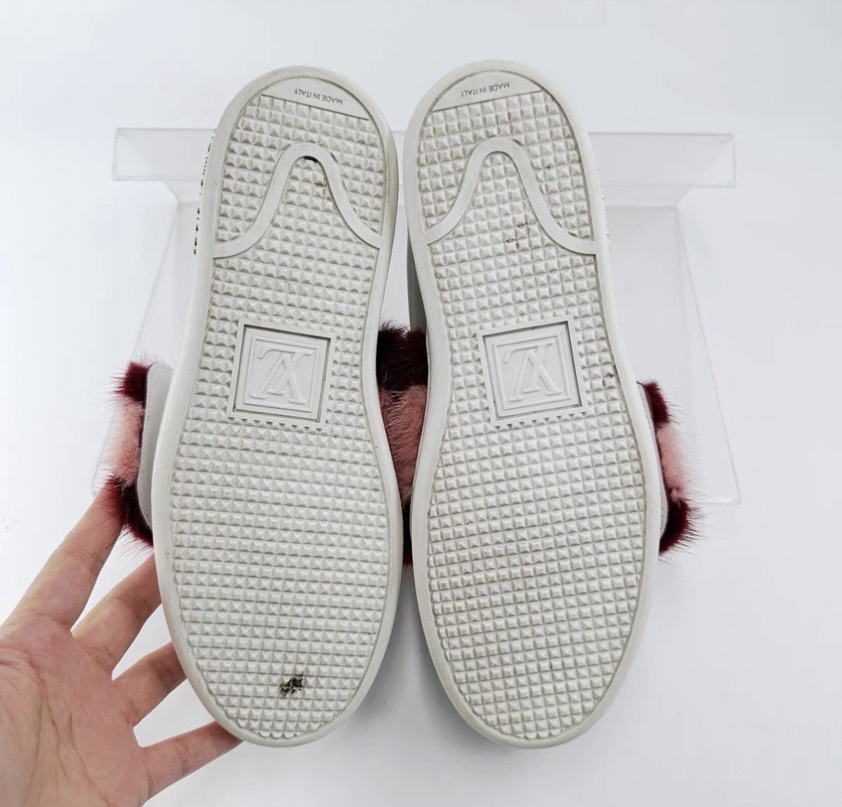 Louis Vuitton Louis Vuitton Block Mink Fur White Sneakers K12 Size US 7 / IT 37 - 5 Thumbnail