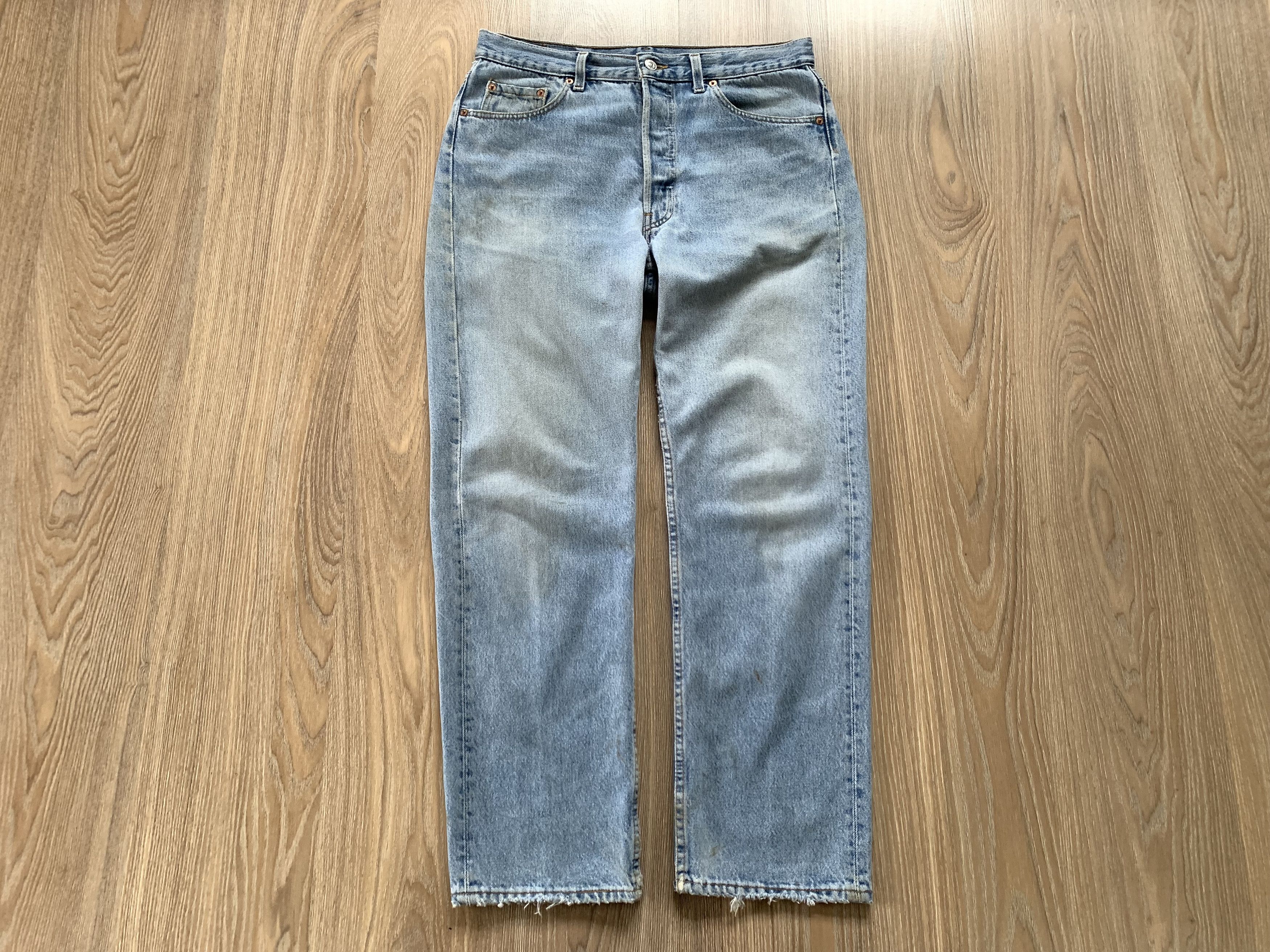 Levi's Vintage Clothing Vintage Levi’s 501 Made in USA Light Wash Jeans Size US 34 / EU 50 - 2 Thumbnail