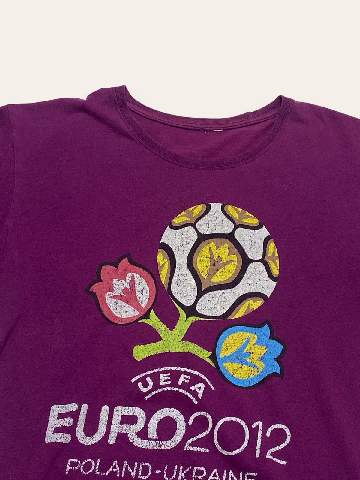 Vintage 2012 Vintage POLAND UKRAINE EURO2012 Purple Tee y2k Size US S / EU 44-46 / 1 - 2 Thumbnail