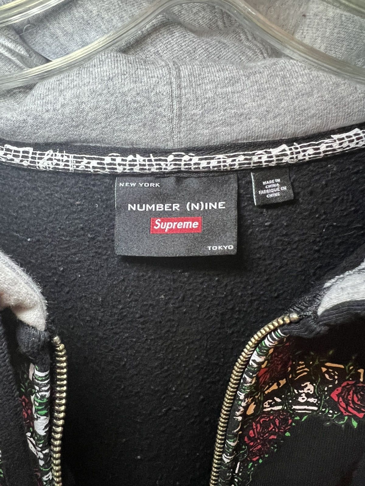 Number (N)ine × Supreme Supreme X Number (N)ine patchwork zip-up hoodie Size US XL / EU 56 / 4 - 3 Thumbnail