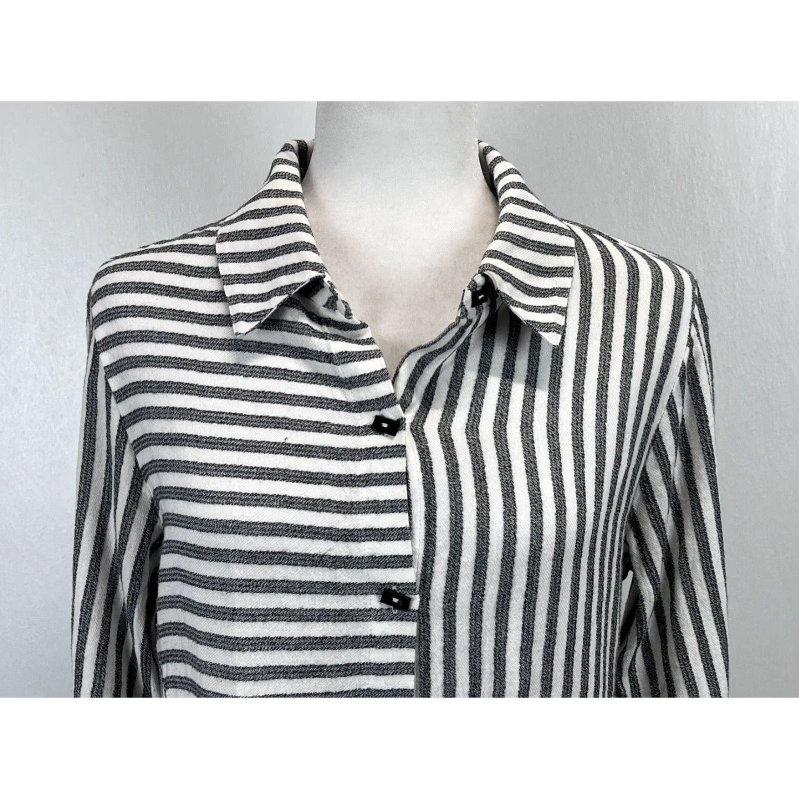 Soft Surroundings Soft Surroundings Striped Tunic Shirt Long Sleeve Asymmetric Hem Women's Grey White Cotton Blend Size S / US 4 / IT 40 - 5 Thumbnail