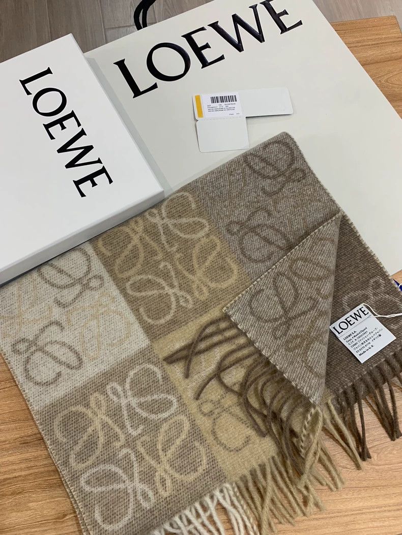 Loewe LOEWE Double-sided cashmere scarf with chessboard pattern Size ONE SIZE - 1 Thumbnail