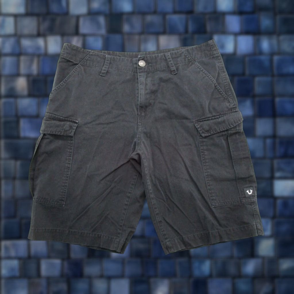 True Religion VTG Y2K True Religion Cargo Shorts Mens Size 33 Black Hip Hop Cargo Shorts Black Mens 33 Size US 33 - 1 Thumbnail
