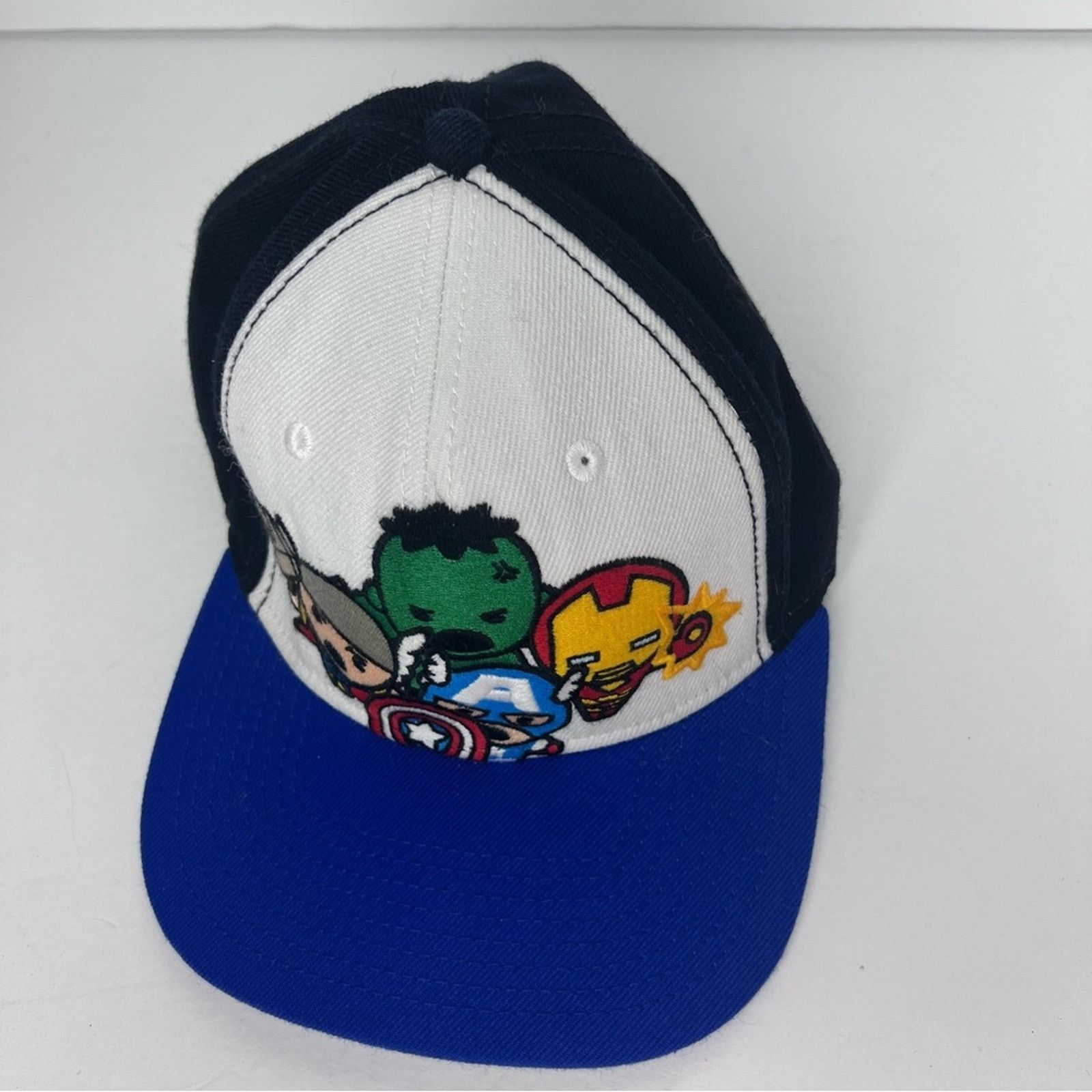 Marvel Comics Marvel Avengers Embroidered Snap Back Trucker Cap Unisex OS Size ONE SIZE - 8 Thumbnail