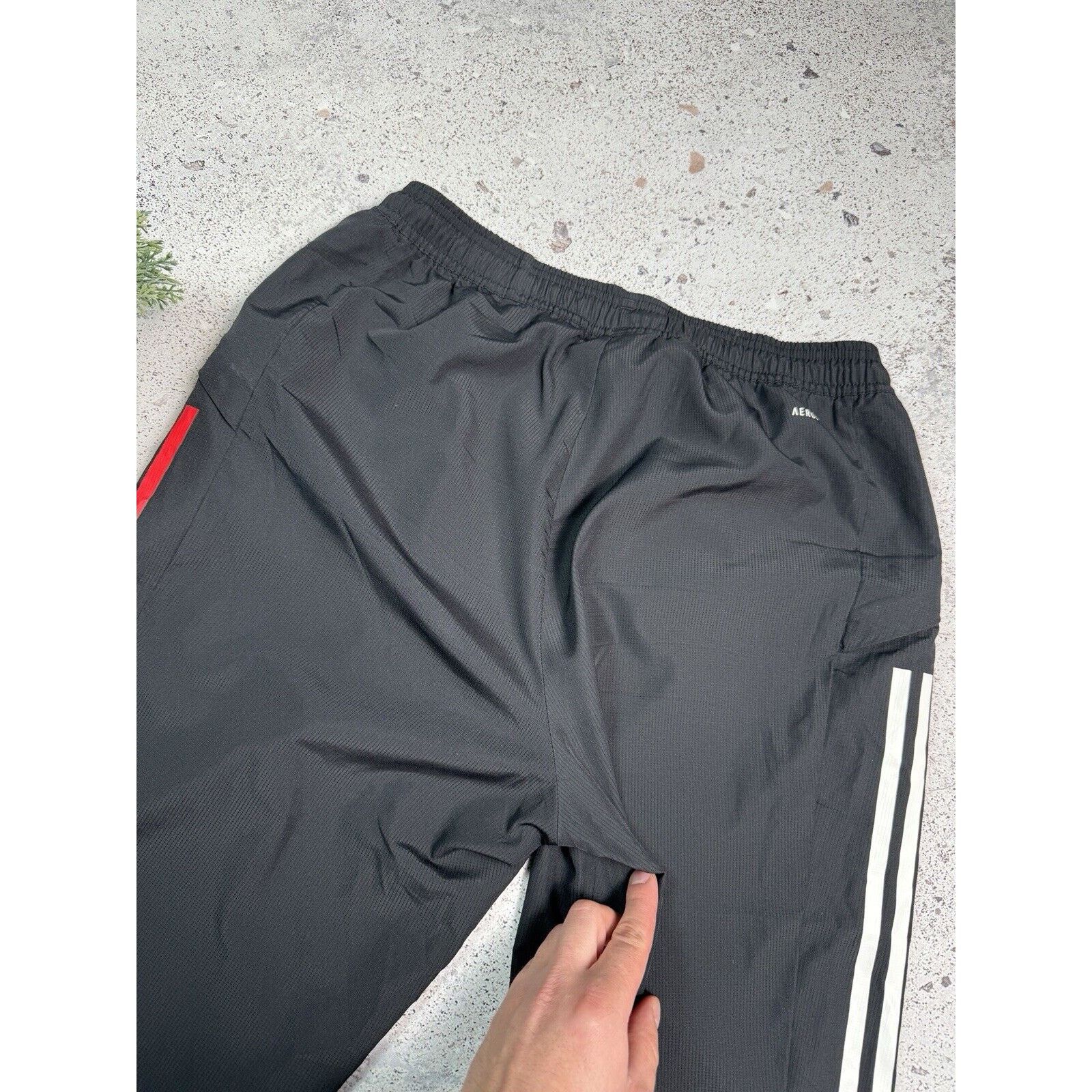 Adidas Adidas Bayern Munchen Trackpants Blokecore Size M Black Men Size US 32 / EU 48 - 23 Thumbnail