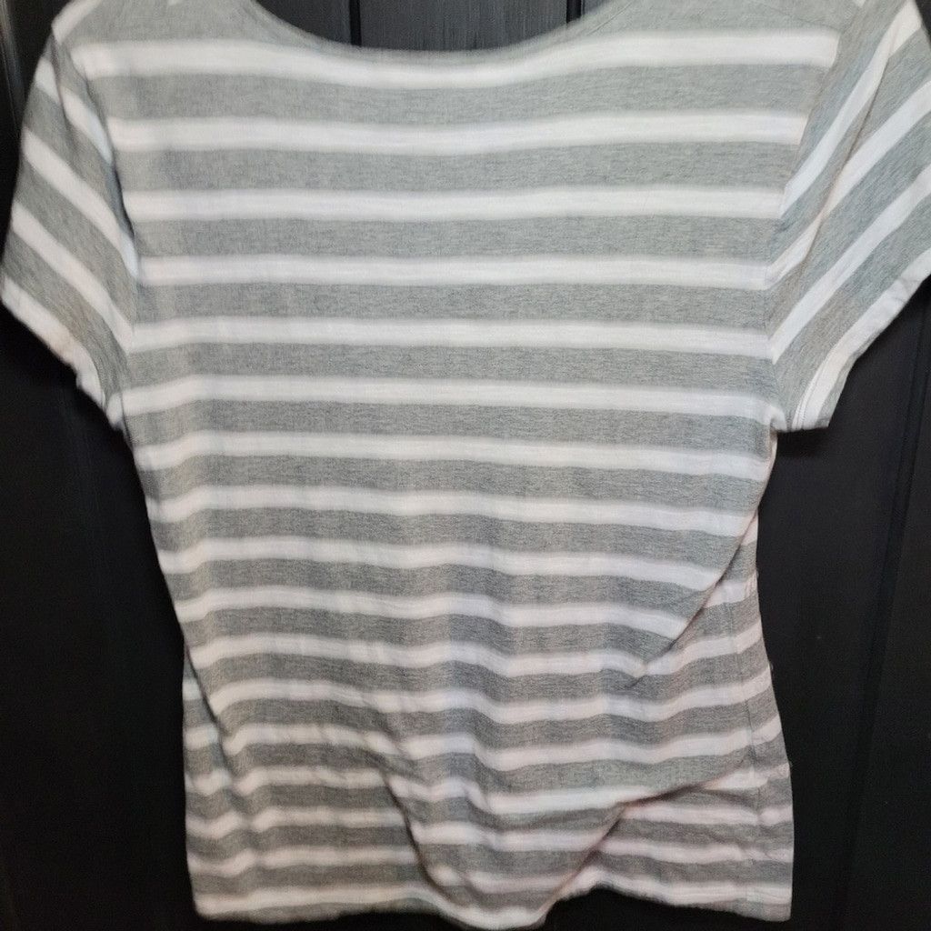 Banana Republic Banana Republic, striped tops with iridecent dots, size M Size M / US 6-8 / IT 42-44 - 4 Thumbnail