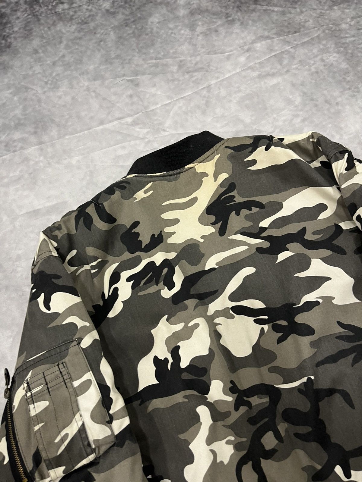 Vintage Vintage Camouflage Military Style Reversible Bomber Jacket Size US XL / EU 56 / 4 - 9 Thumbnail