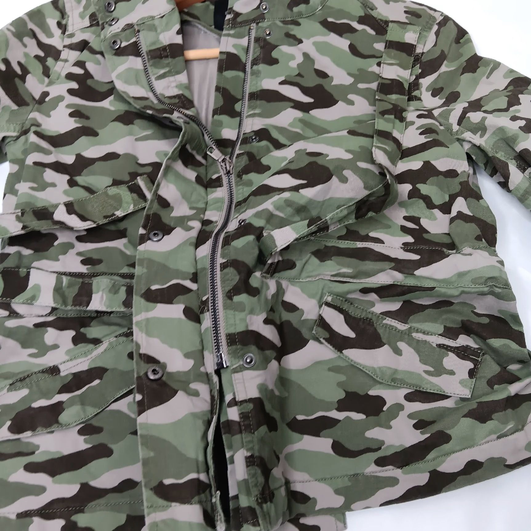 Banana Republic Women's XS Camouflage Utility Jacket Short Sleeve