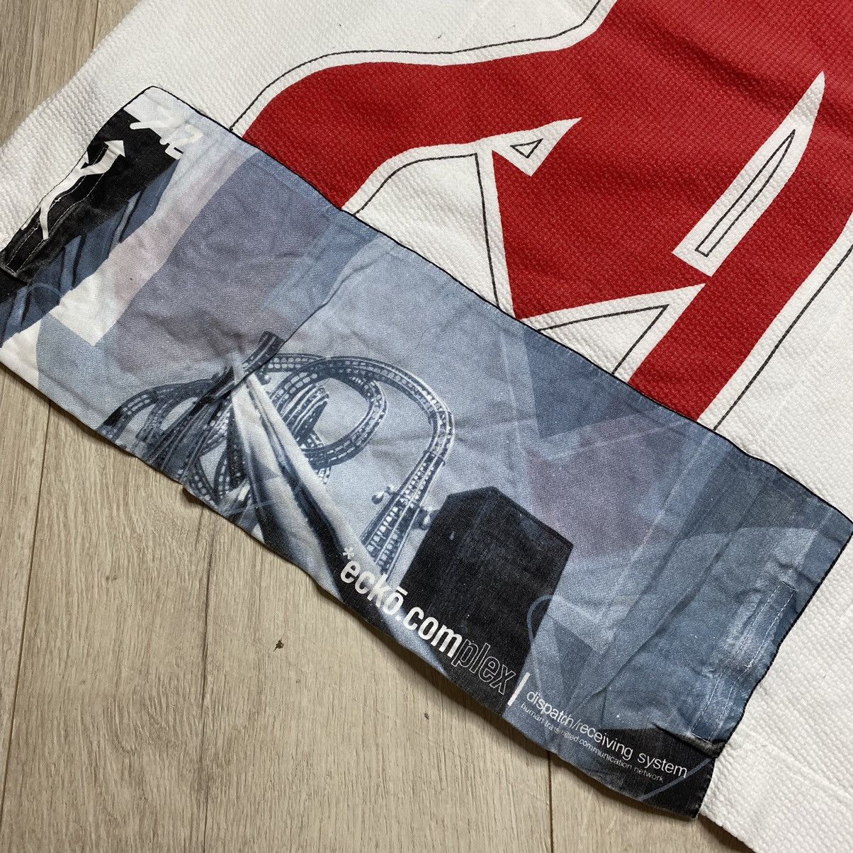 Ecko Unltd. Men’s Ecko Unlimited Overprinted Japanese y2k opium tee Size US L / EU 52-54 / 3 - 12 Thumbnail
