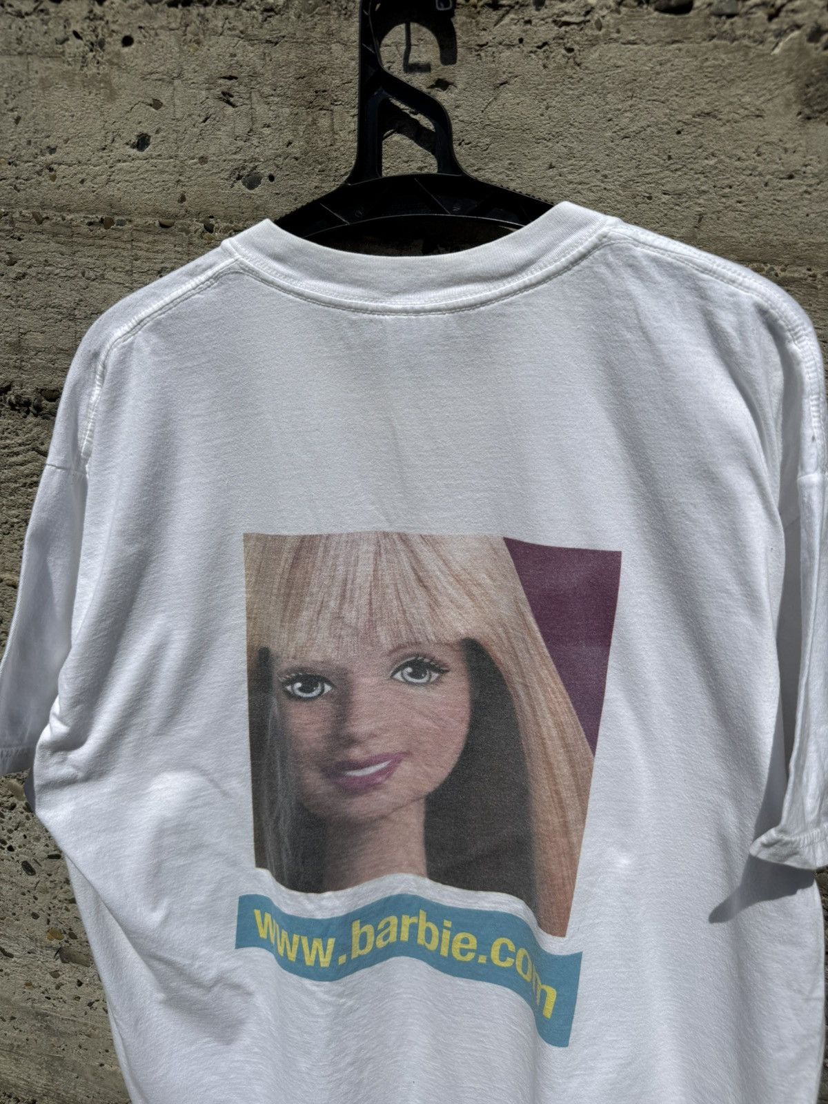 Vintage Vintage Barbie Graphic Print Y2k Tee Size US XXL / EU 58 / 5 - 7 Thumbnail