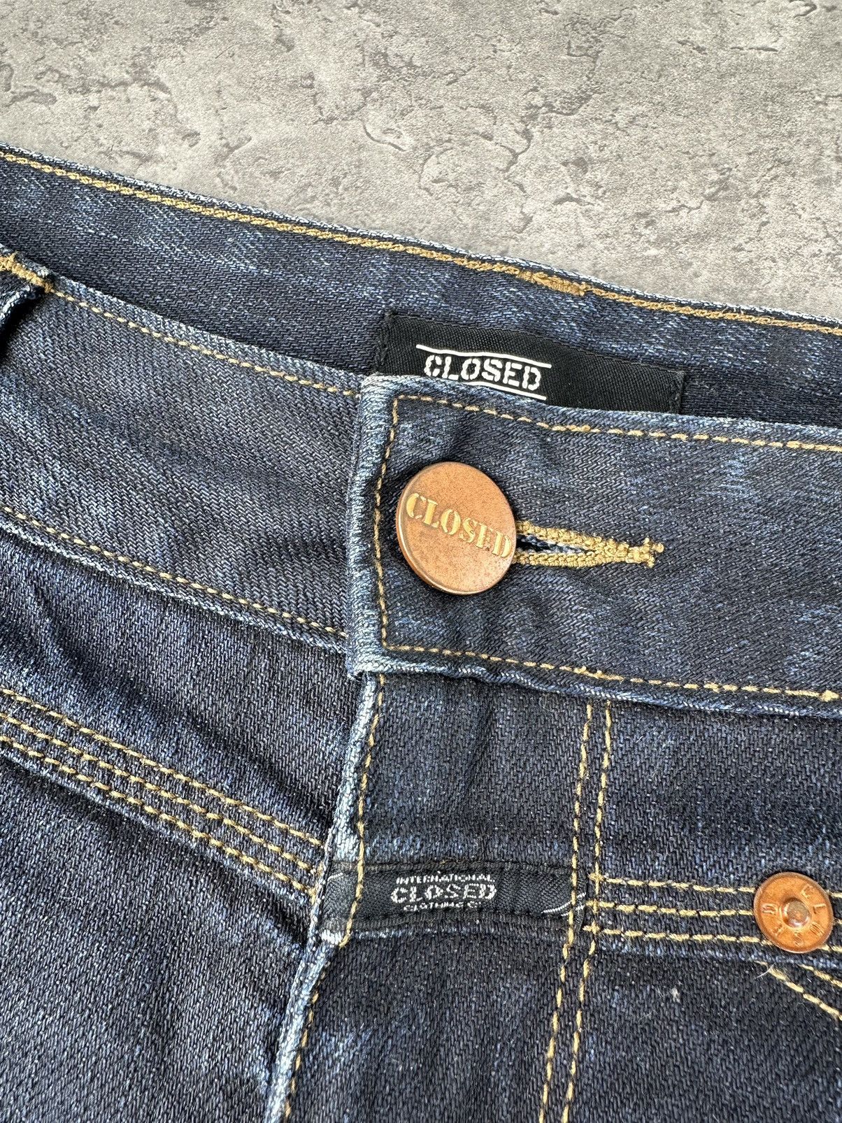 CLOSED Closed Marithe Francois Gibraud Denim Shorts Size 26" / US 2 / IT 38 - 3 Thumbnail