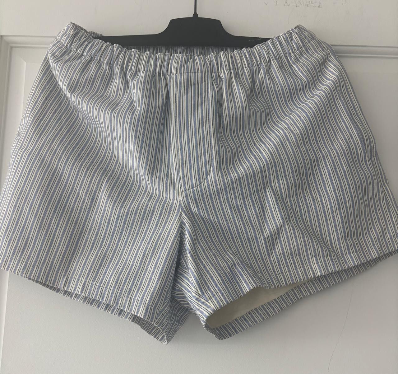 Bottega Veneta Bottega Veneta Leather Print Shorts Size 25" / US 0 / IT 36 - 1 Thumbnail