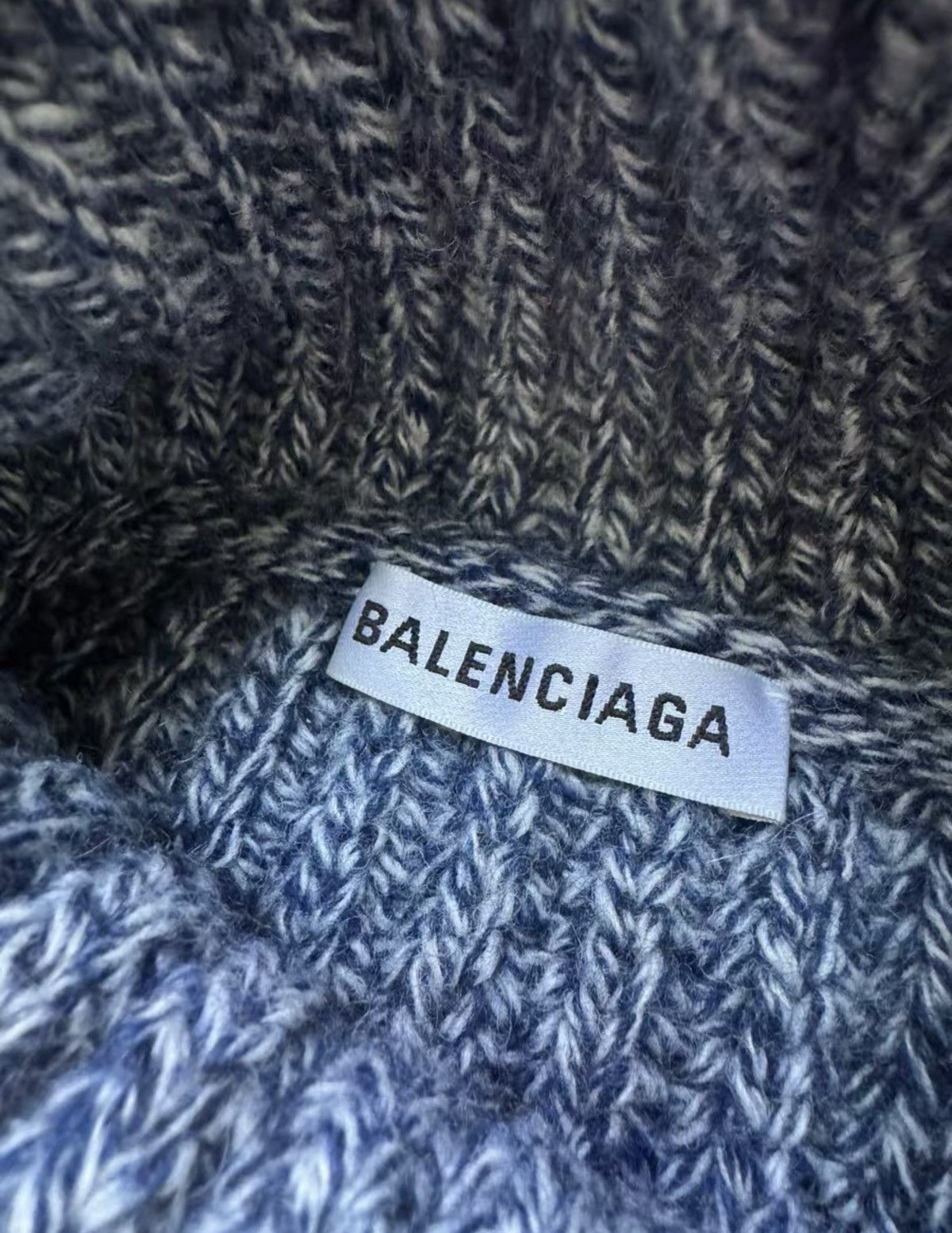 Balenciaga BALENCIAGA High-Neck Wool Sweater FallWinter 2018 Collection Size US L / EU 52-54 / 3 - 3 Thumbnail