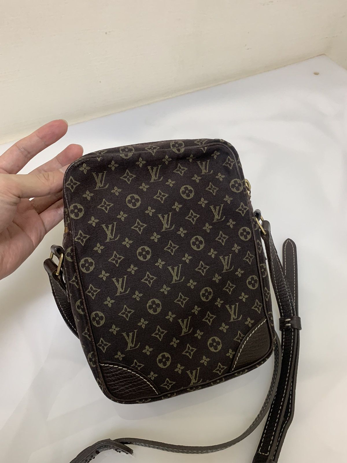 Louis Vuitton Louis Vuitton Monogram Mini Lin Danube Shoulder Bag Size ONE SIZE - 5 Thumbnail