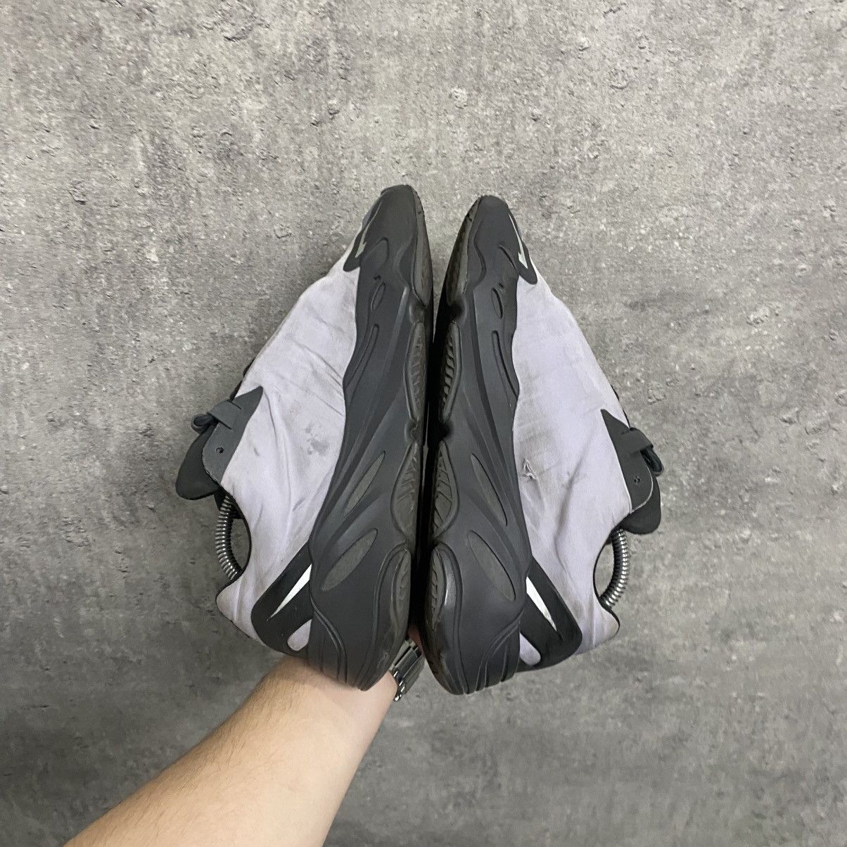Adidas Adidas Yeezy 700 MNVN Geode Size US 6.5 / EU 39-40 - 9 Thumbnail