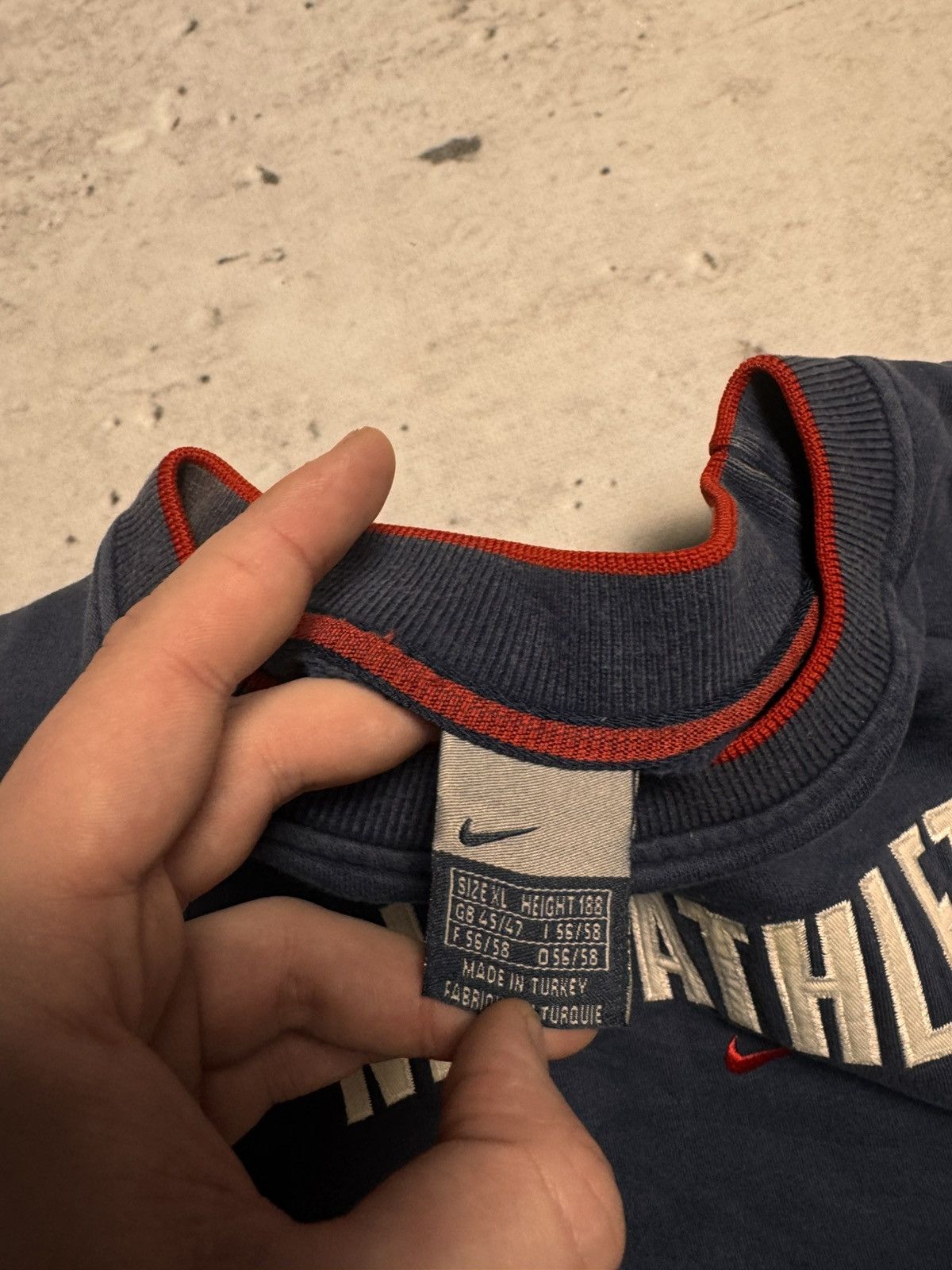 Nike × Vintage NIKE ATHLETIC VINTAGE CENTER LOGO OVERSIZE BOXY SWEATSHIRT Size US XL / EU 56 / 4 - 6 Thumbnail