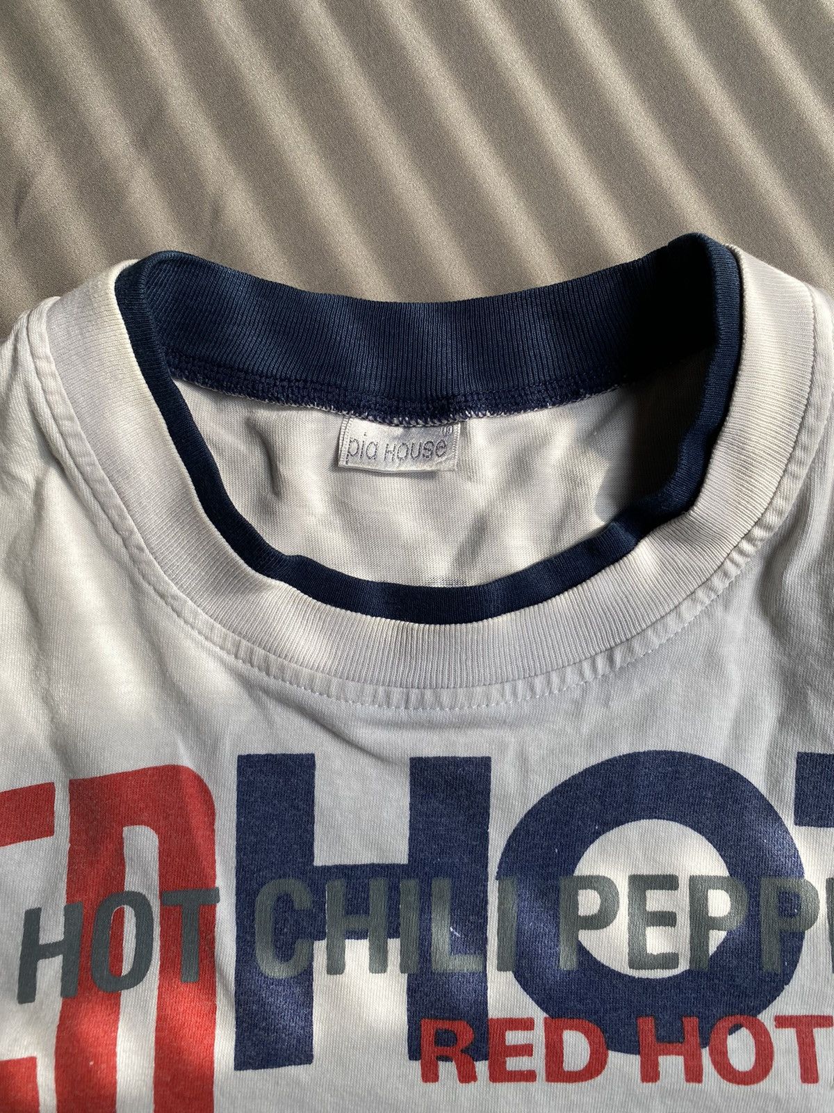 Band Tees × Vintage RARE Red Hot Chili Peppers Tshirt Bootleg 90s Size US XL / EU 56 / 4 - 12 Thumbnail