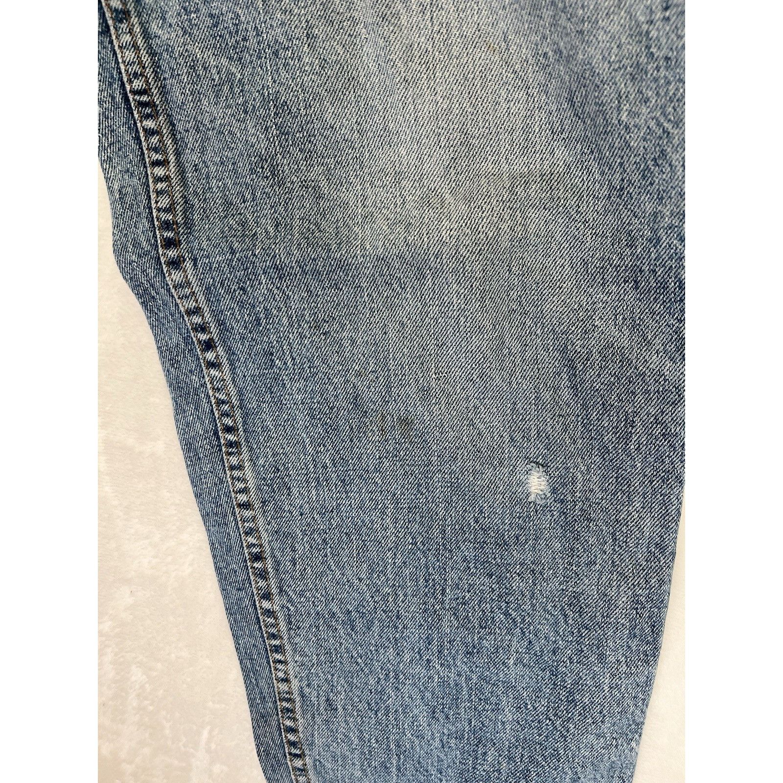 Levi's Vintage Levi’s 550 Blue Denim Jeans Size 34x34 Relax Fit Tap Size US 34 / EU 50 - 2 Thumbnail