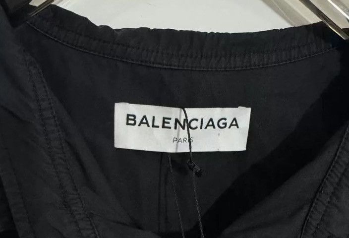 Balenciaga Balenciaga back logo shirt2412-Nextarrow Size US M / EU 48-50 / 2 - 3 Thumbnail