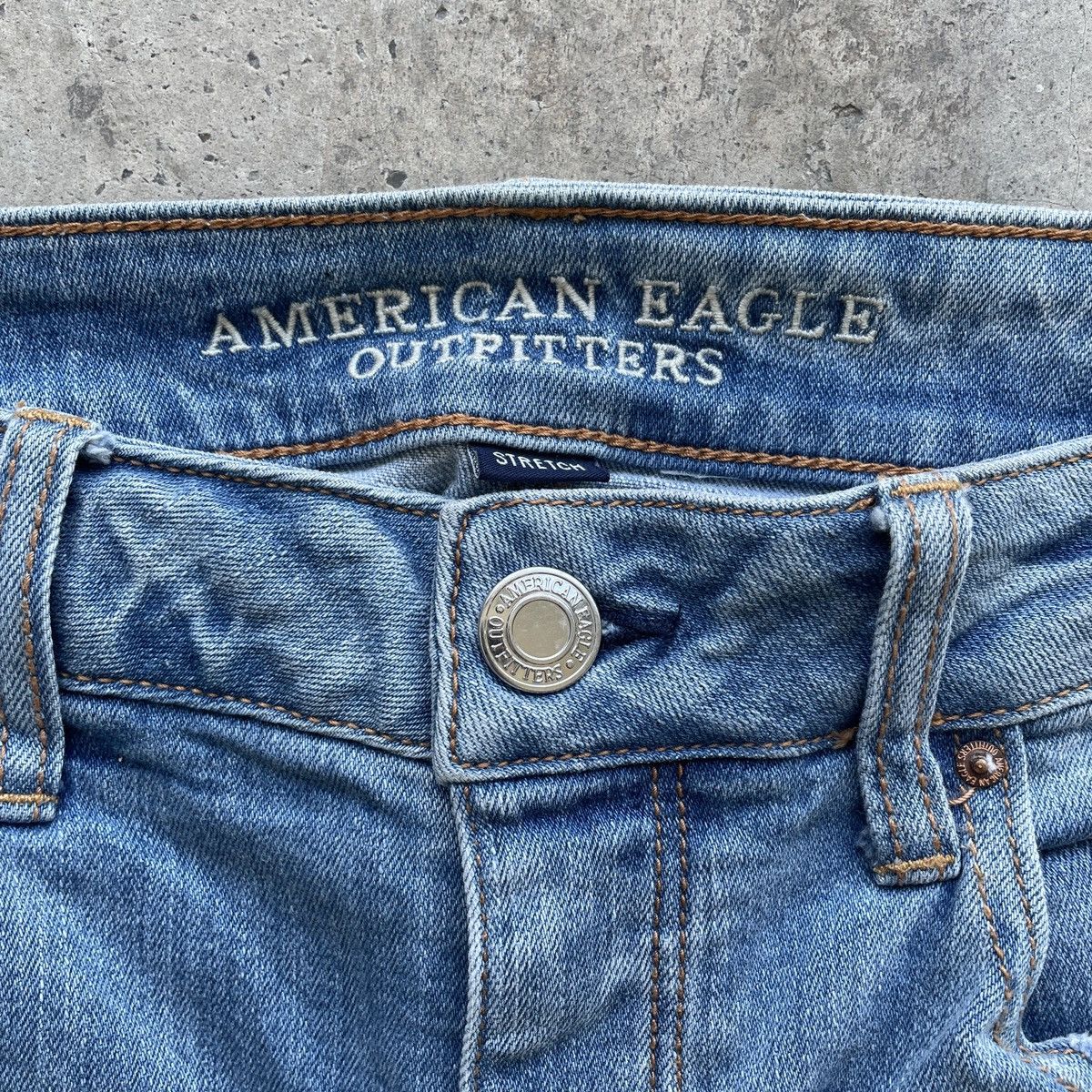American Eagle Outfitters American Eagle Outfitters Ripped Stretch Jeans Pants Faded Size US 33 - 6 Thumbnail
