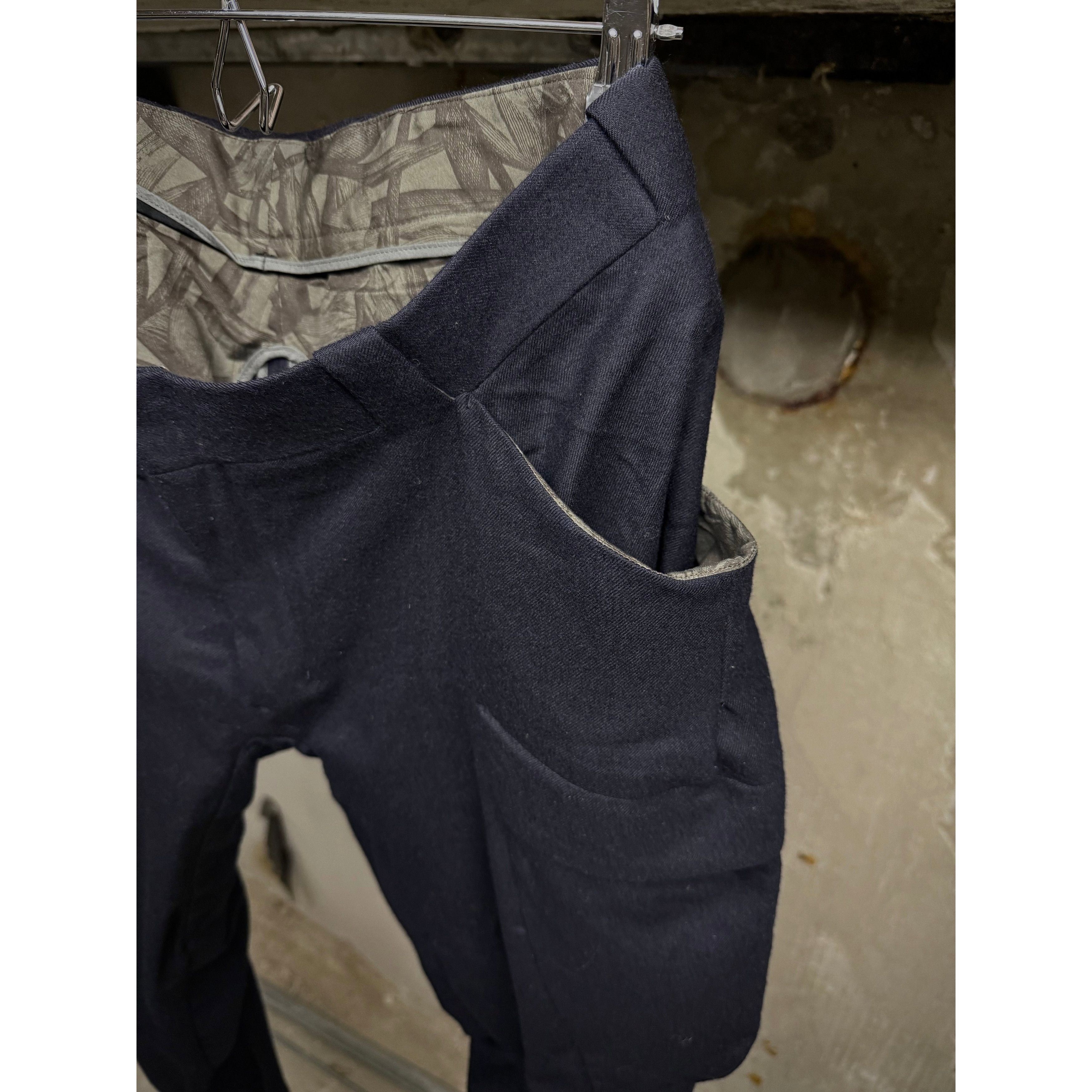 Devoa DEOVA 2010s Dark Navy Wool J-cut Cargos Pants Size US 29 - 5 Thumbnail
