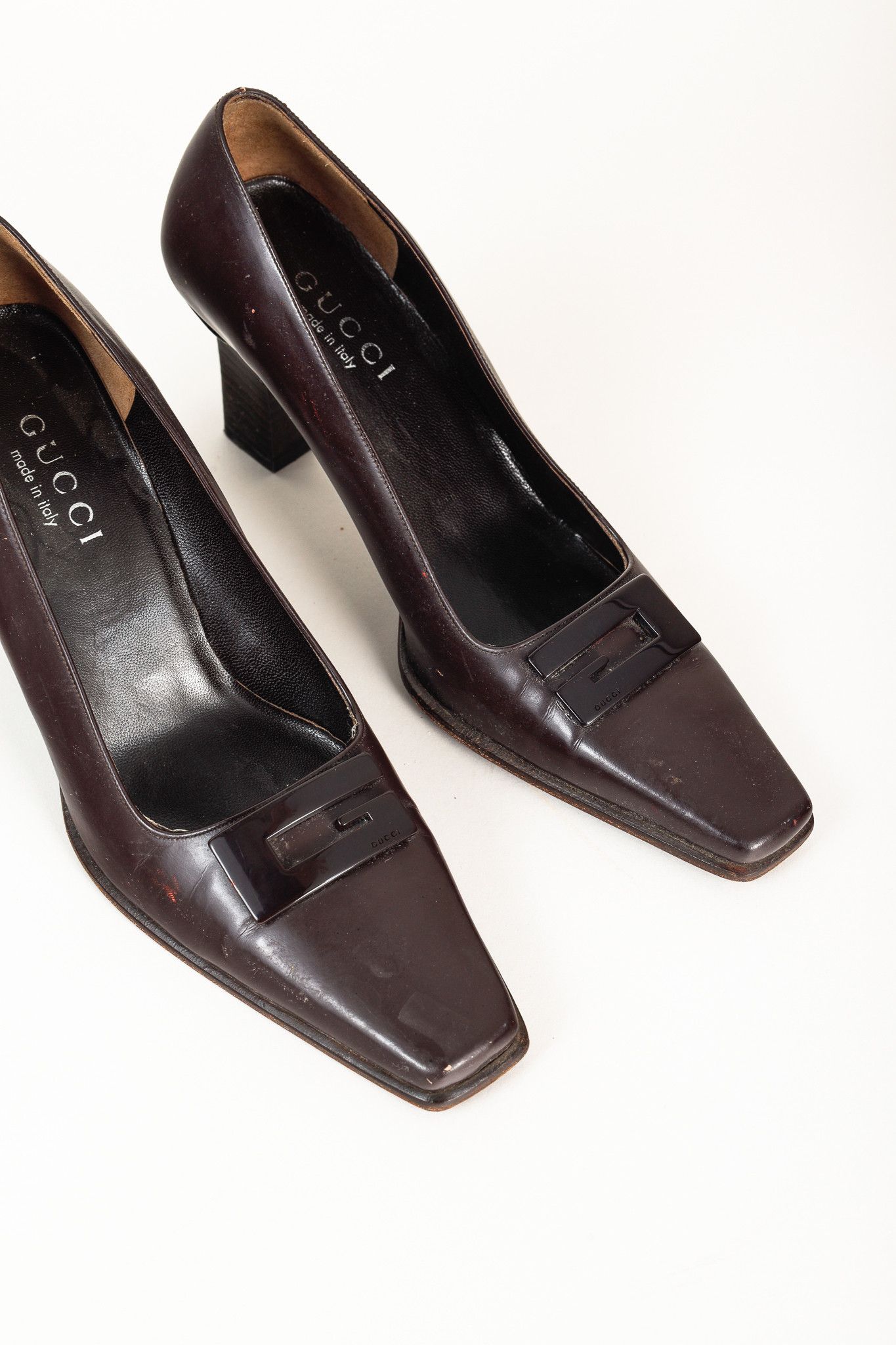 Gucci Gucci by Tom Ford 1990s Big G Chisel Toe Leather Pumps Size US 7 / IT 37 - 7 Thumbnail