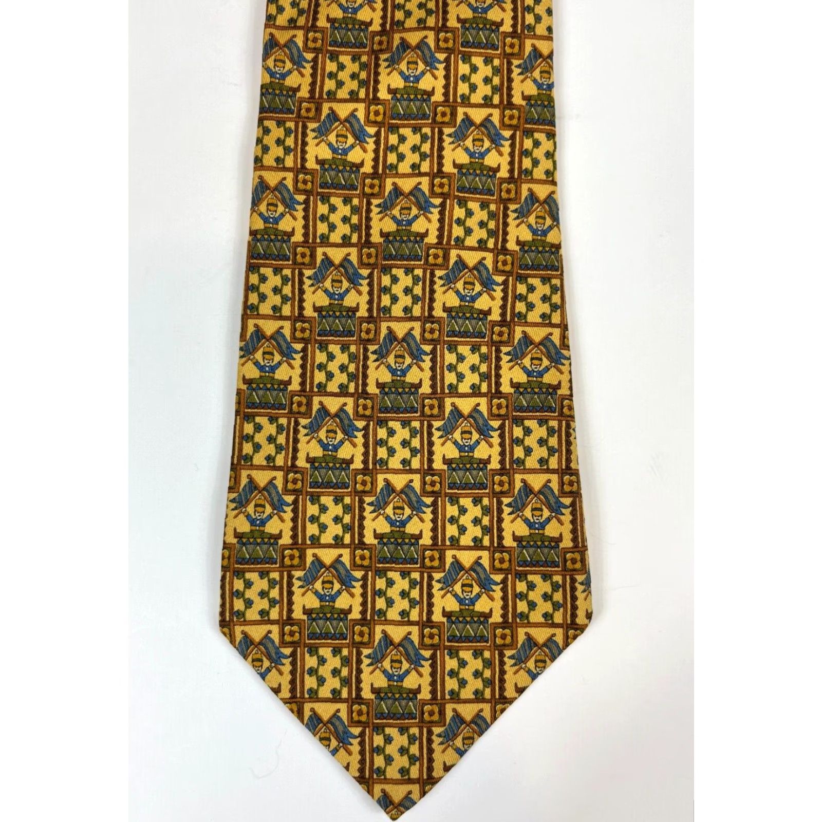 Salvatore Ferragamo Salvatore Ferragamo Men's Luxury Silk Tie Novelty Made in Italy Yellow 58.5" Wide 3.75" 100% Silk Size ONE SIZE - 4 Thumbnail