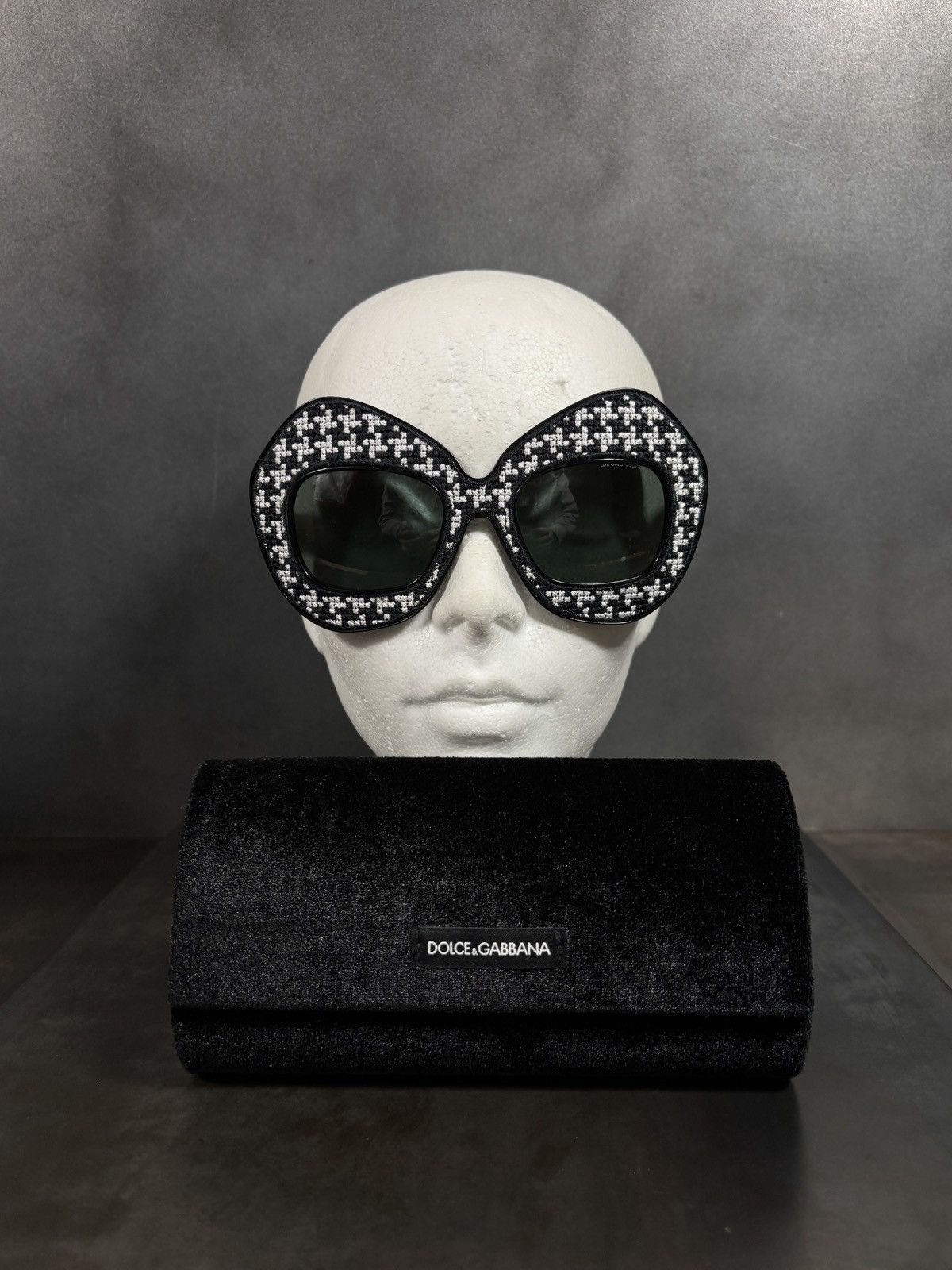 Dolce & Gabbana F/W 2016 Dolce & Gabbana Limited Sunglasses Houndstooth Pied Size ONE SIZE - 24 Thumbnail