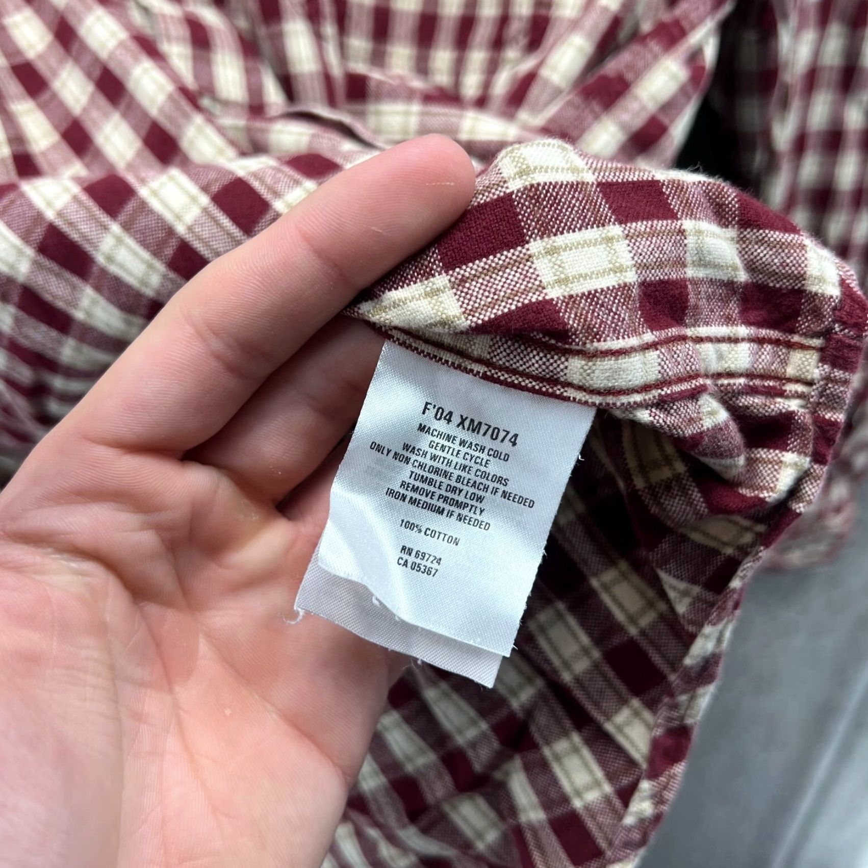 Vintage VINTAGE Columbia Shirt Mens Large Red Beige Button Down Flannel Plaid Sportswear Size US L / EU 52-54 / 3 - 4 Thumbnail