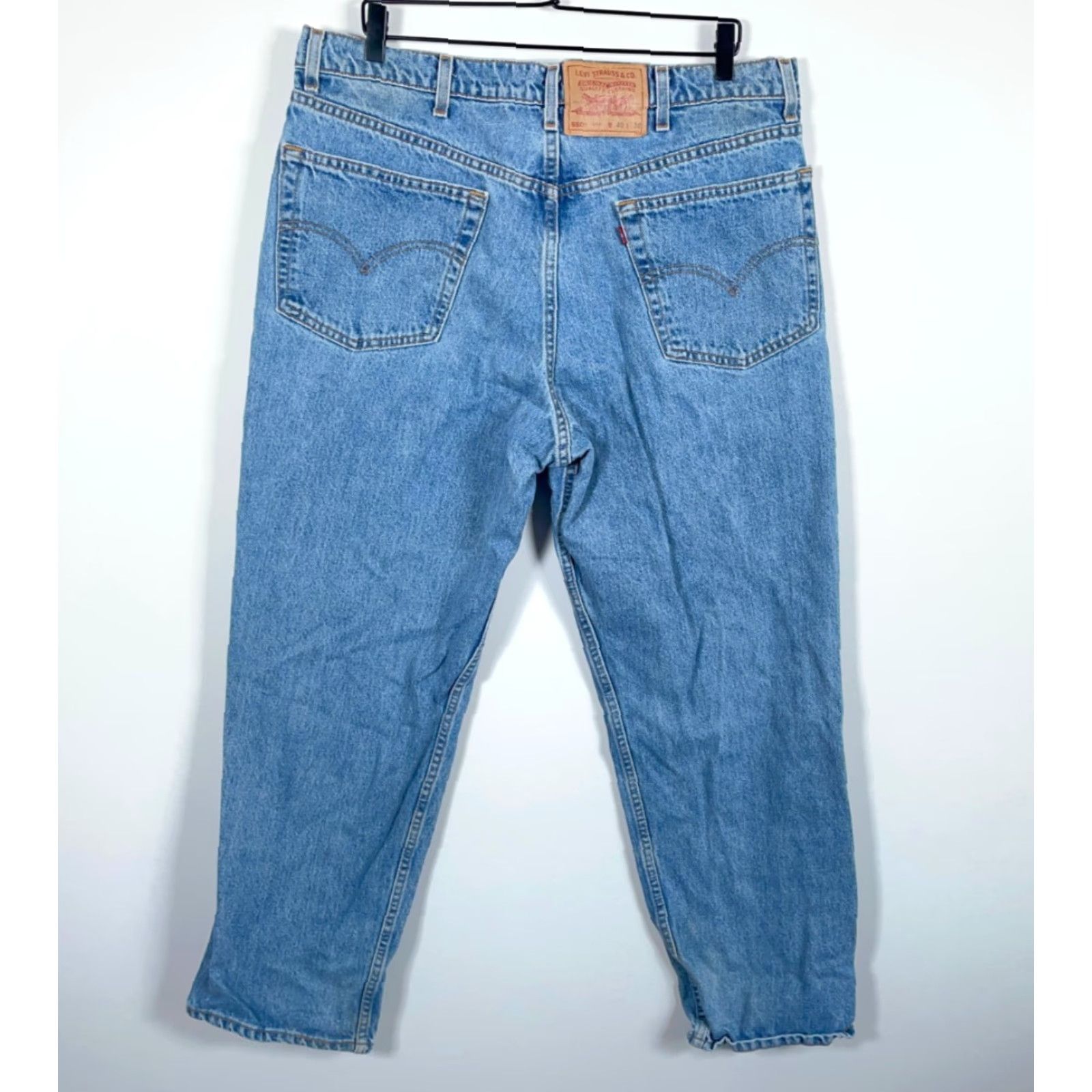 Levi's VINTAGE Levi's 550 Jeans Mens 38 x 29 Blue Denim 90s Retro Relaxed Fit 40/30 Batwing Tag Size US 38 / EU 54 - 2 Thumbnail