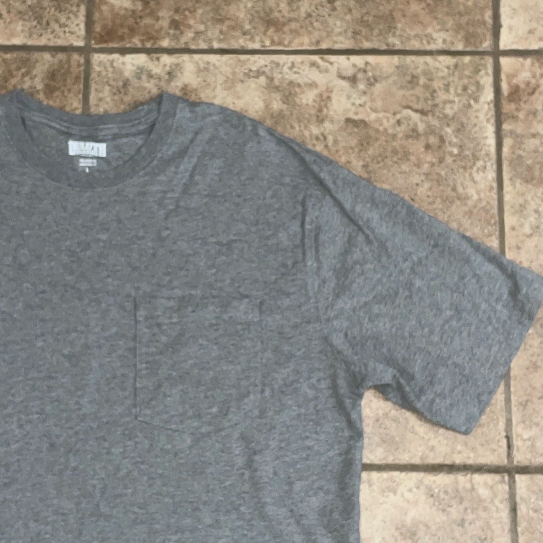 Vintage **Duluth Trading Men's Relaxed Fit Long Tail Tee L** User: **Duluth Trading Men's Relaxed Fit Long Tail Tee L** Size US L / EU 52-54 / 3 - 2 Thumbnail