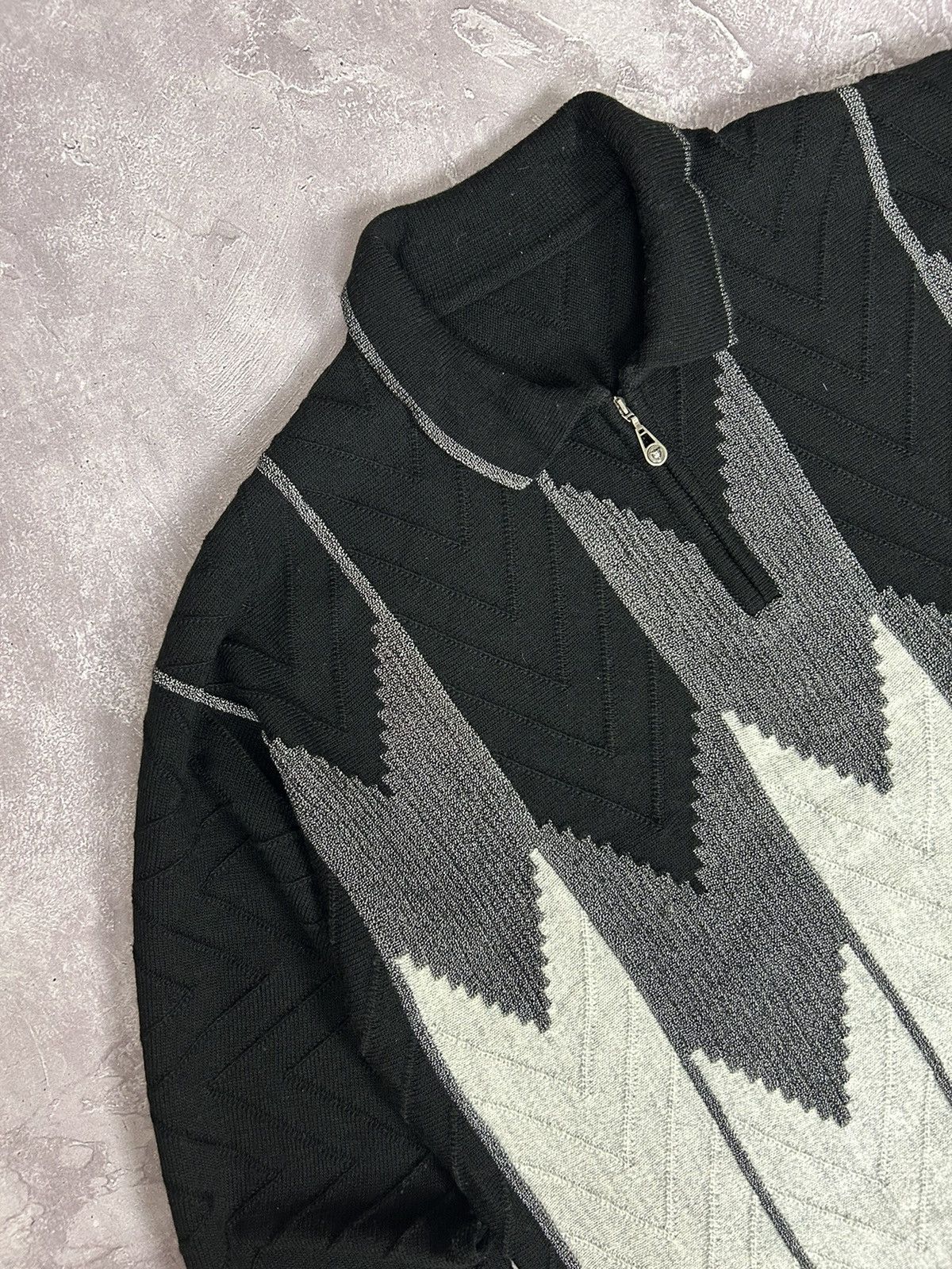 Carlo Colucci × Designer × Vintage Carlo Colucci Abstract Logo Wool Knit Sweater Size L Vintage Size US L / EU 52-54 / 3 - 2 Thumbnail