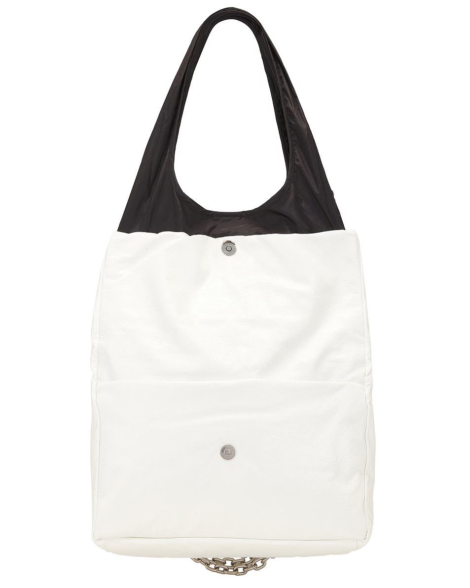 Balenciaga o1la1rc1a1125 Size: OS / Monaco Chain Bag Optic White/Black Size ONE SIZE - 3 Thumbnail
