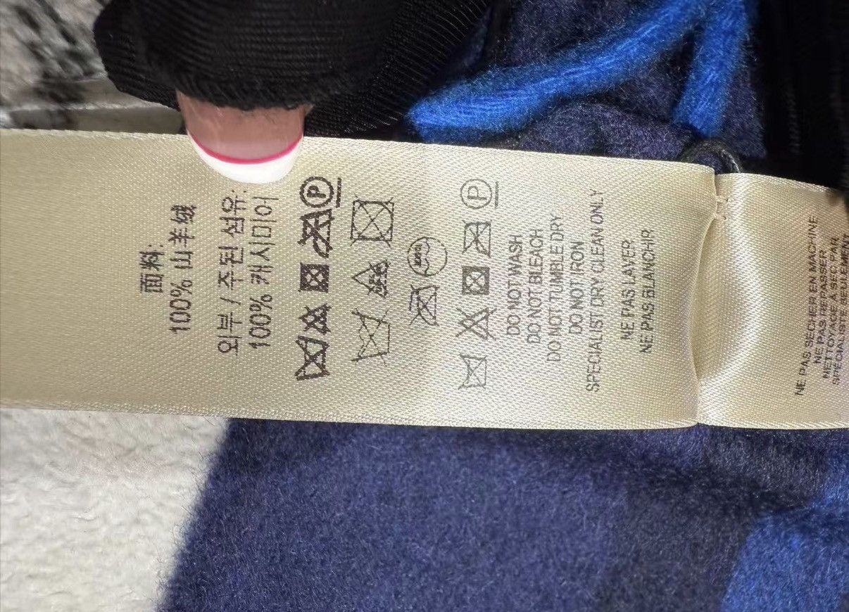 Burberry Brand new with tags Size ONE SIZE - 5 Thumbnail