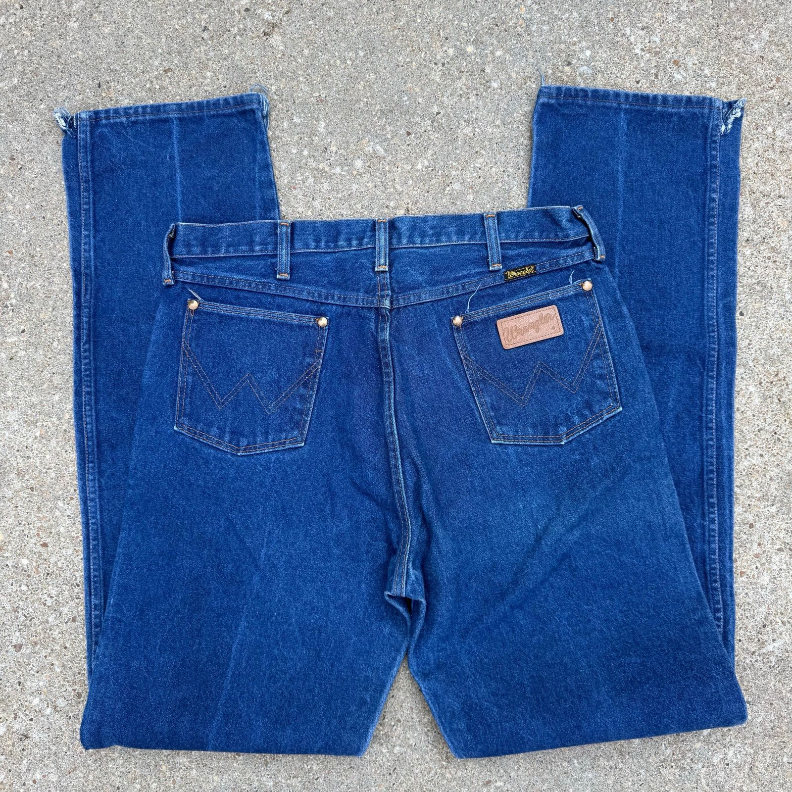 Wrangler VINTAGE Wrangler 13MWZ Dark Wash Blue Denim Cowboy Jeans