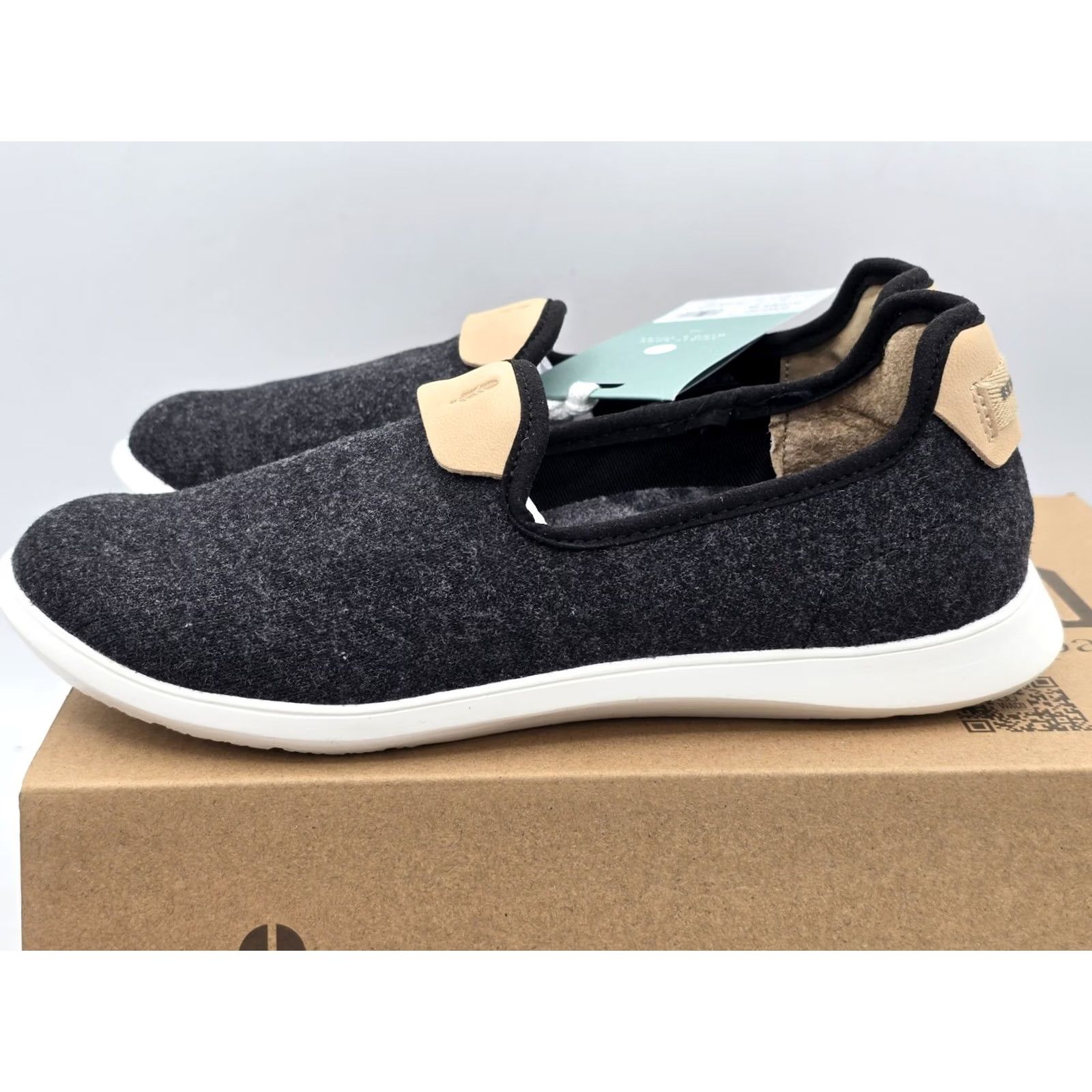 Vintage REVITALIGN Antigua Cozy Sneaker Black Sz 5 B Narrow - NIB Womens Shoes Size US 5 / IT 35 - 6 Thumbnail