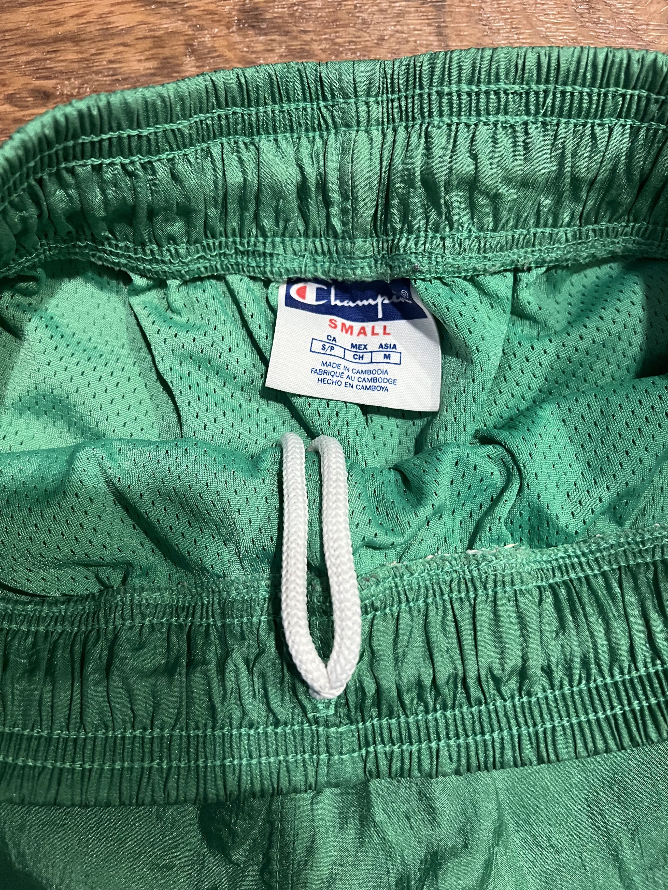 Champion VINTAGE CHAMPION NYLON SHORTS Size US 30 / EU 46 - 3 Thumbnail
