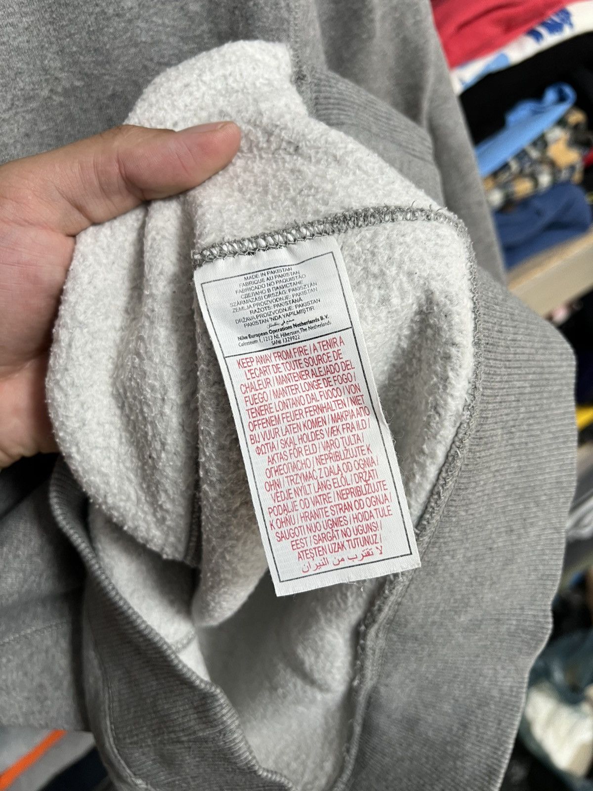 Nike × Vintage Vintage Nike Gray Sweatshirt Mens Sz S Small Swoosh Logo Y2K Size US S / EU 44-46 / 1 - 5 Thumbnail