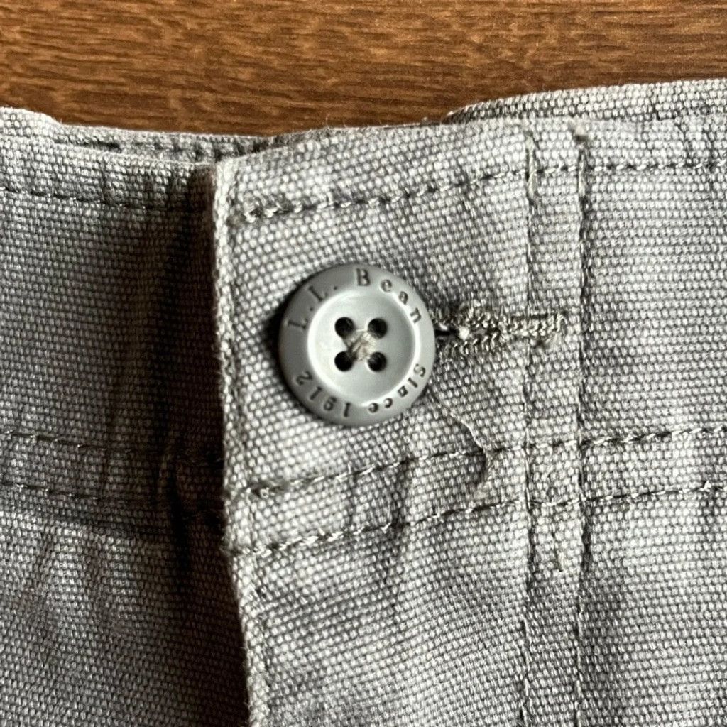 L.L. Bean ☀️ L.L. Bean Natural Fit Shorts with Pockets ☀️ Size US 33 - 5 Thumbnail
